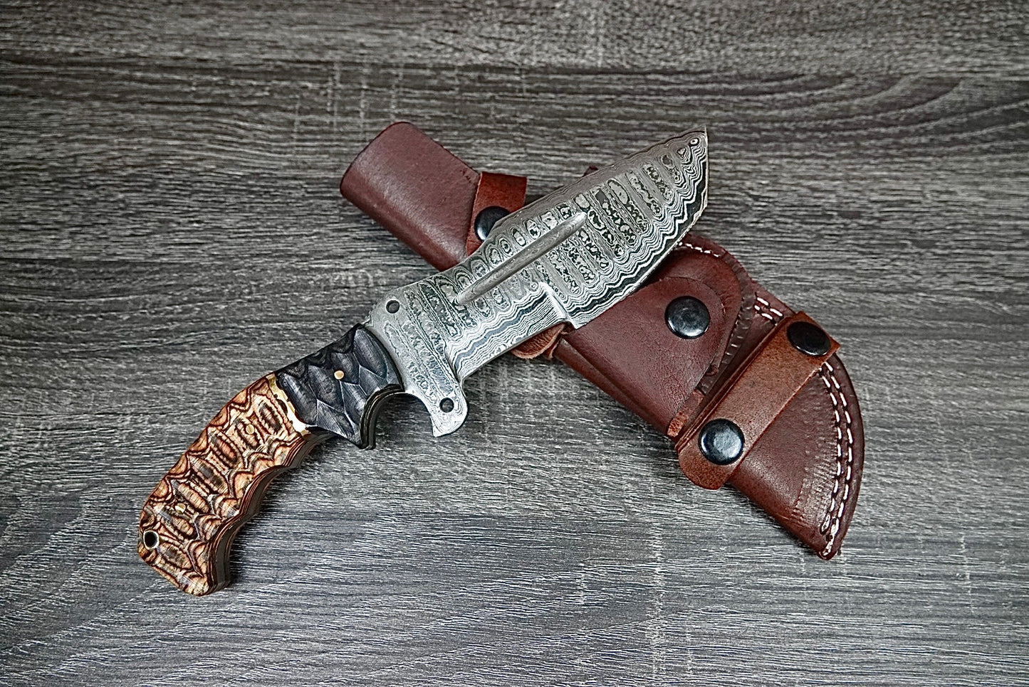 10” Handcrafted Damascus Steel Tracker Knife A Masterpiece of Strength & Beauty 7550