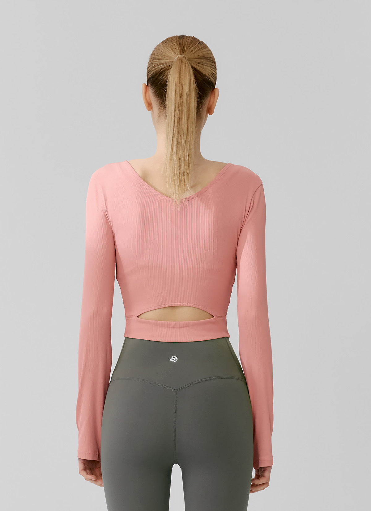 Ribbed Back Slit Fingerhole Long Sleeve