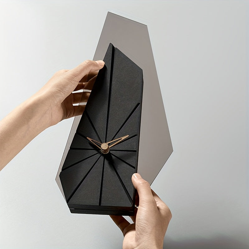 Wozoom Nordic Clock Vase- HMT17WV