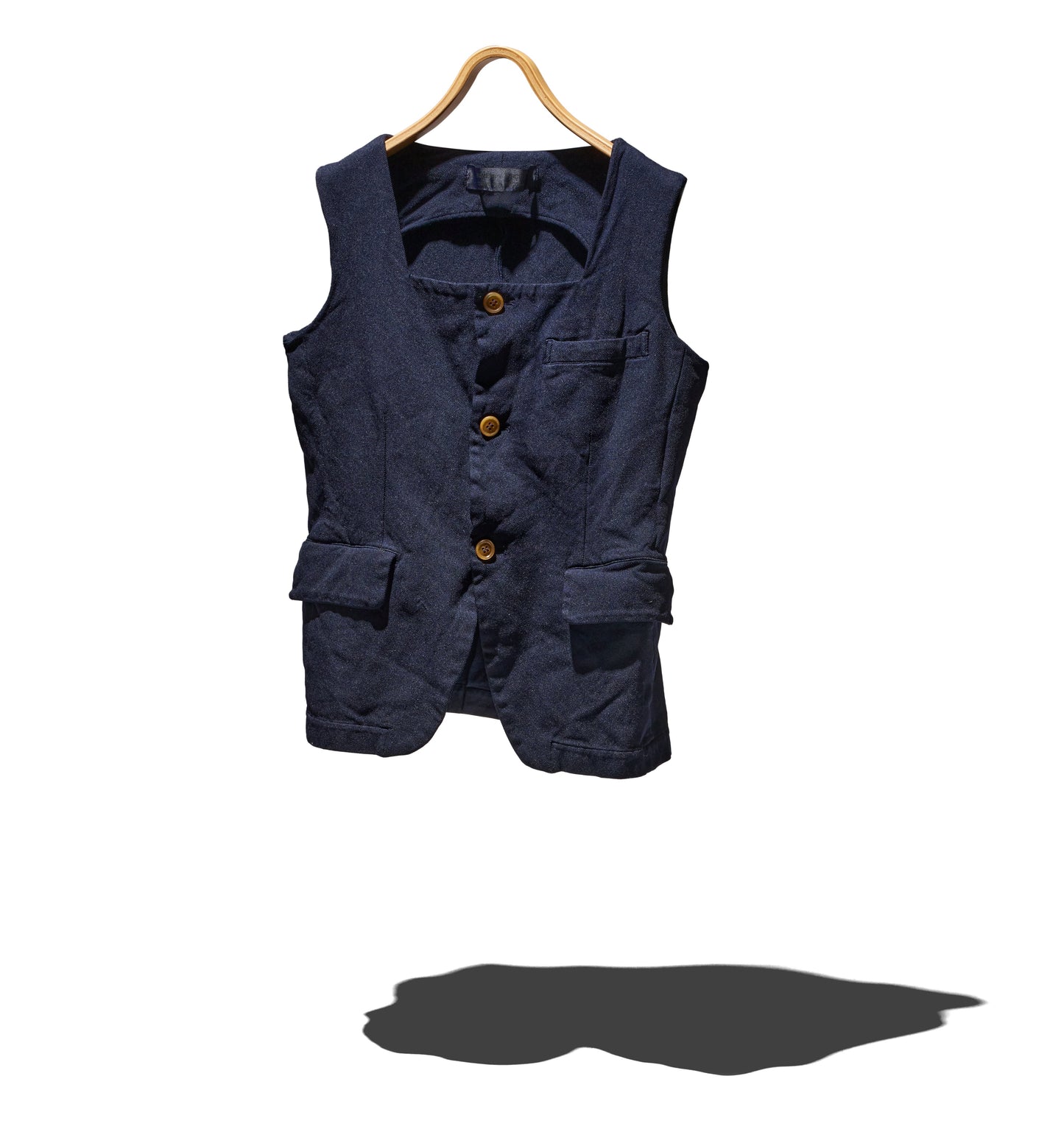 Square neckline vest (M4)