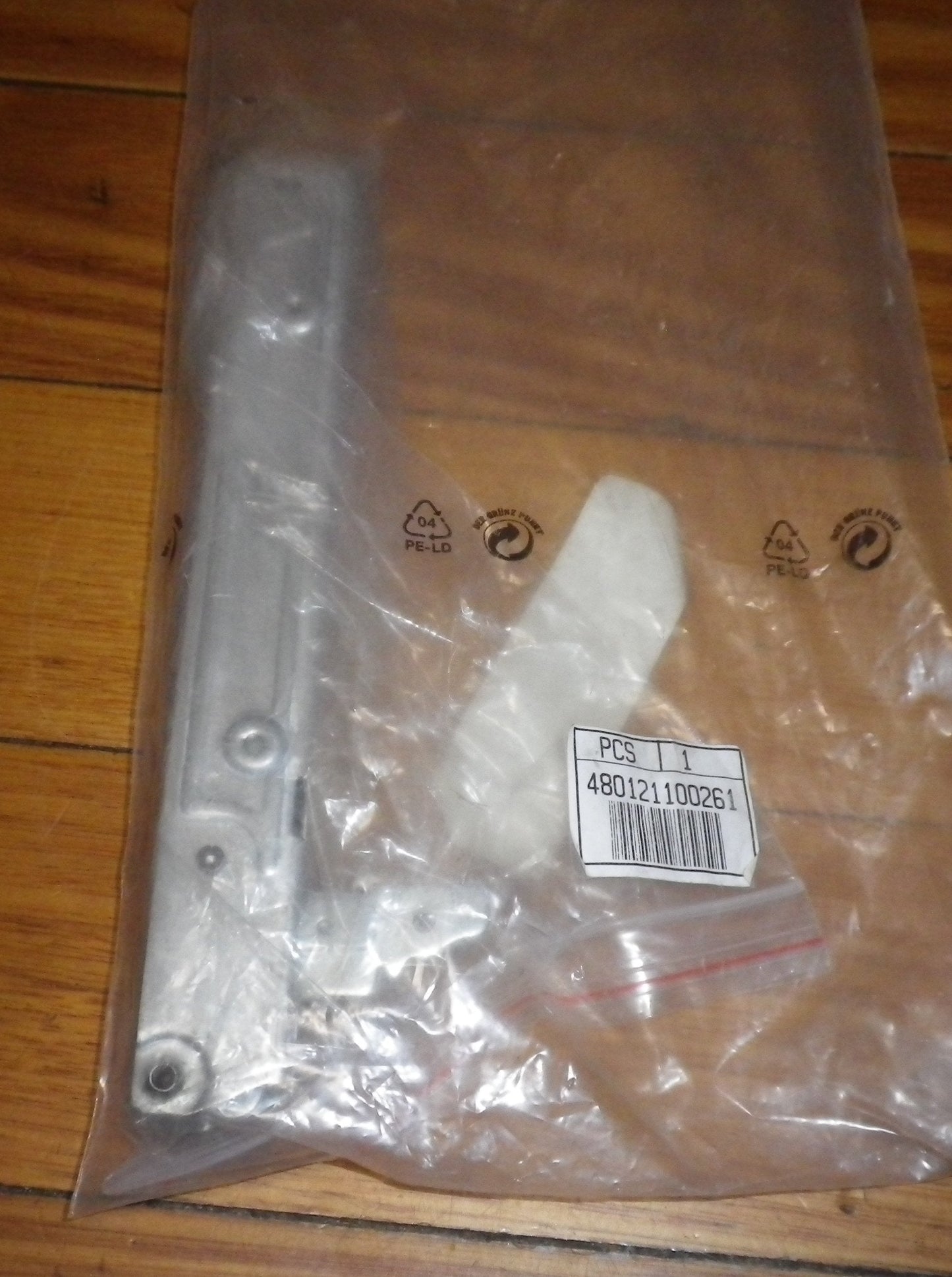 Whirlpool, Ariston Underbench Oven Door Hinge - Part # 480121100261, SE209