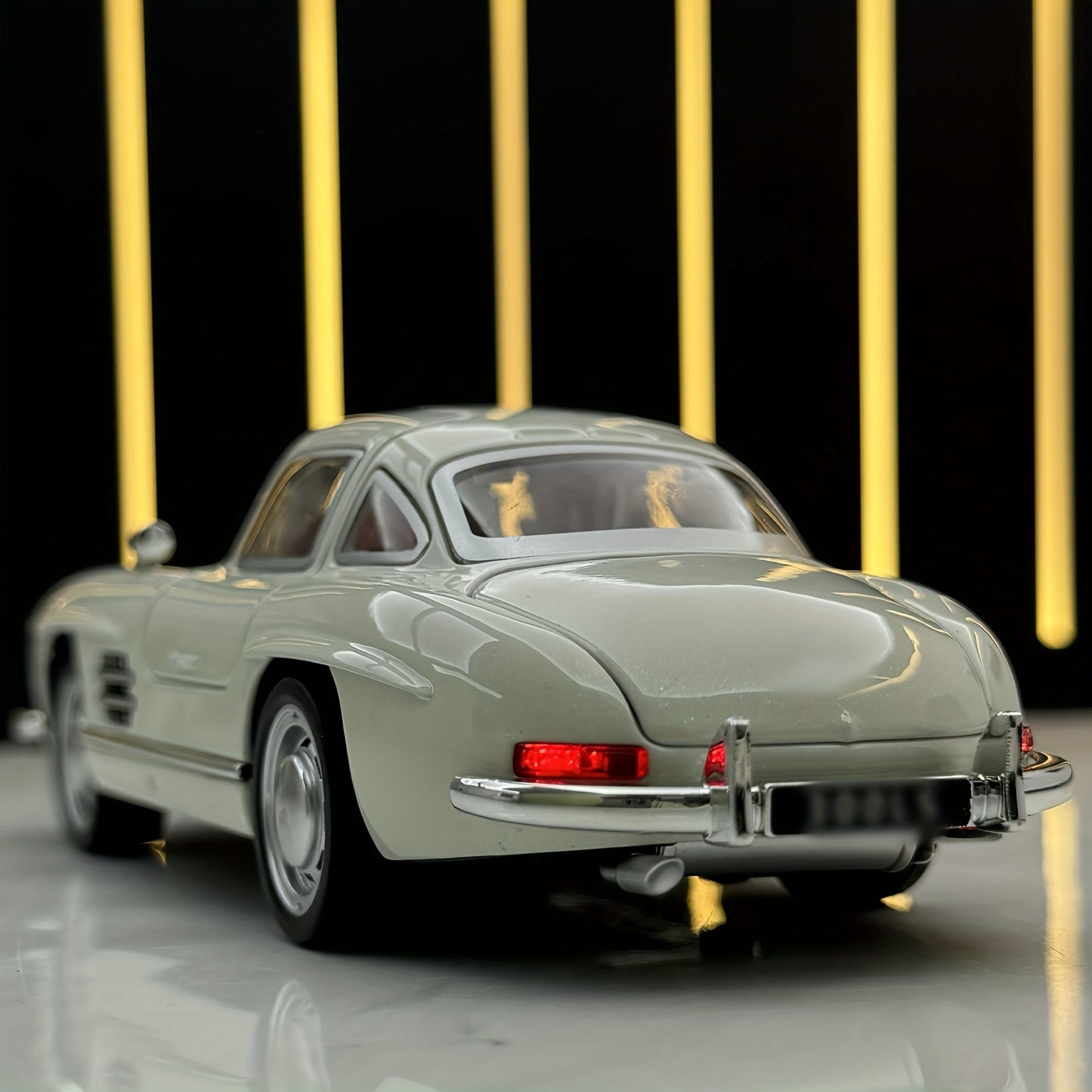 132 White DieCast Model Car Manual Collectors Gift-YQDZ