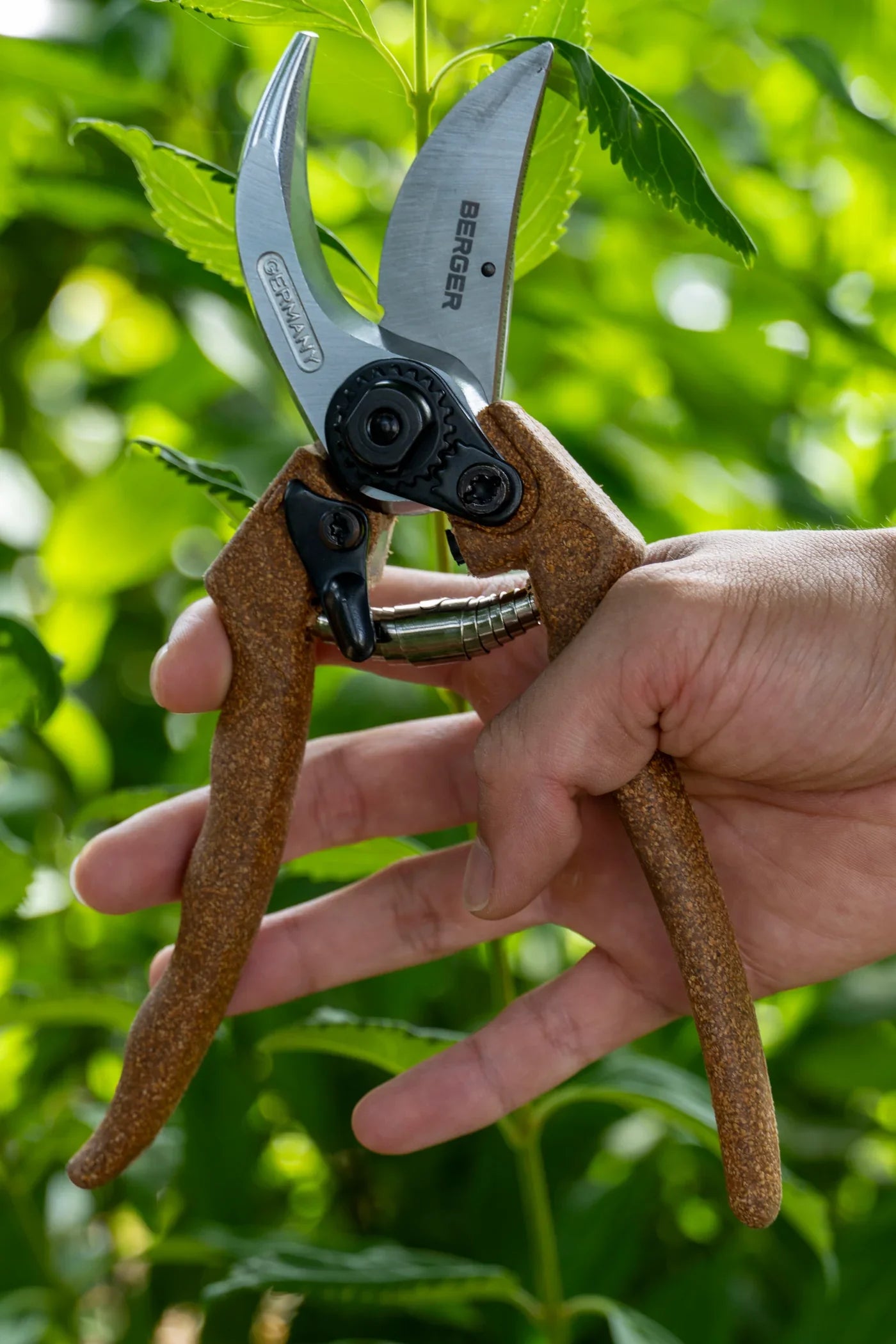 Professional Heavy Duty Hand Pruning Shear #C1200