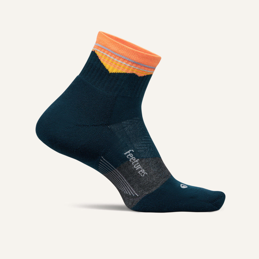 Feetures Trail Max Cushion Quarter Socks