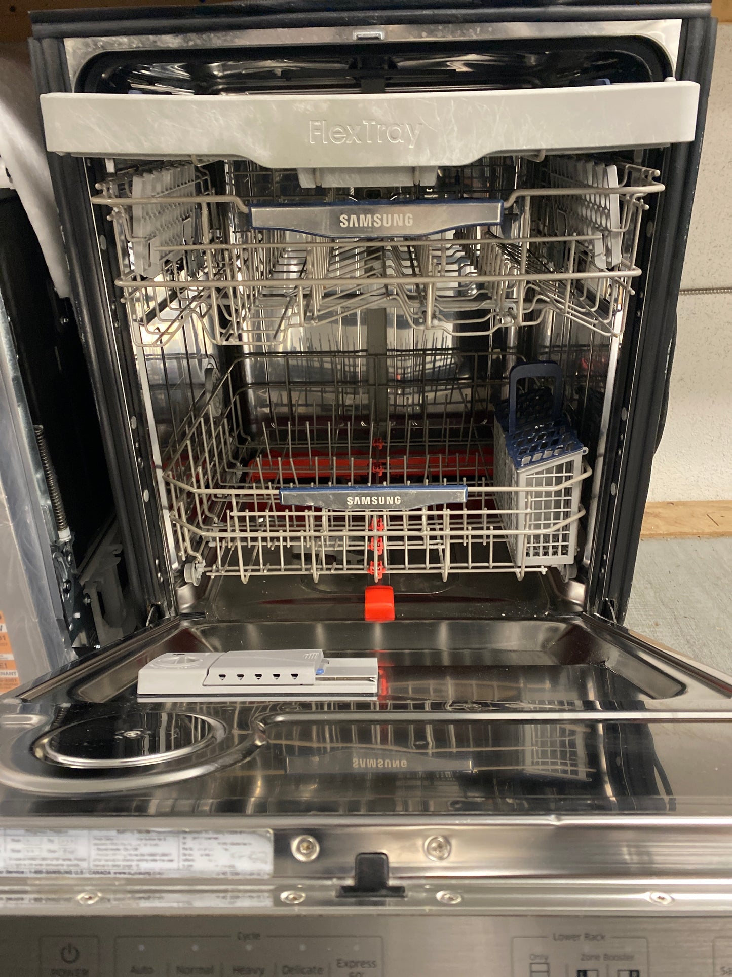 Samsung stainless steel 24” Top-Control Dishwasher w/ 3rd rack