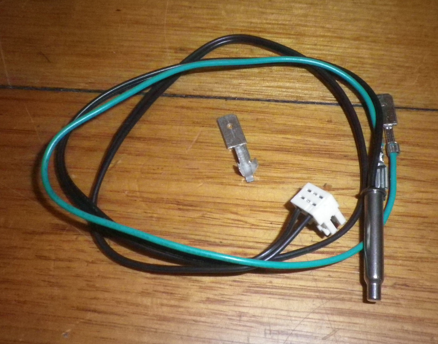 Fisher & Paykel Dual Blue Inlet Valve Temperature Sensor - Part # FP429559