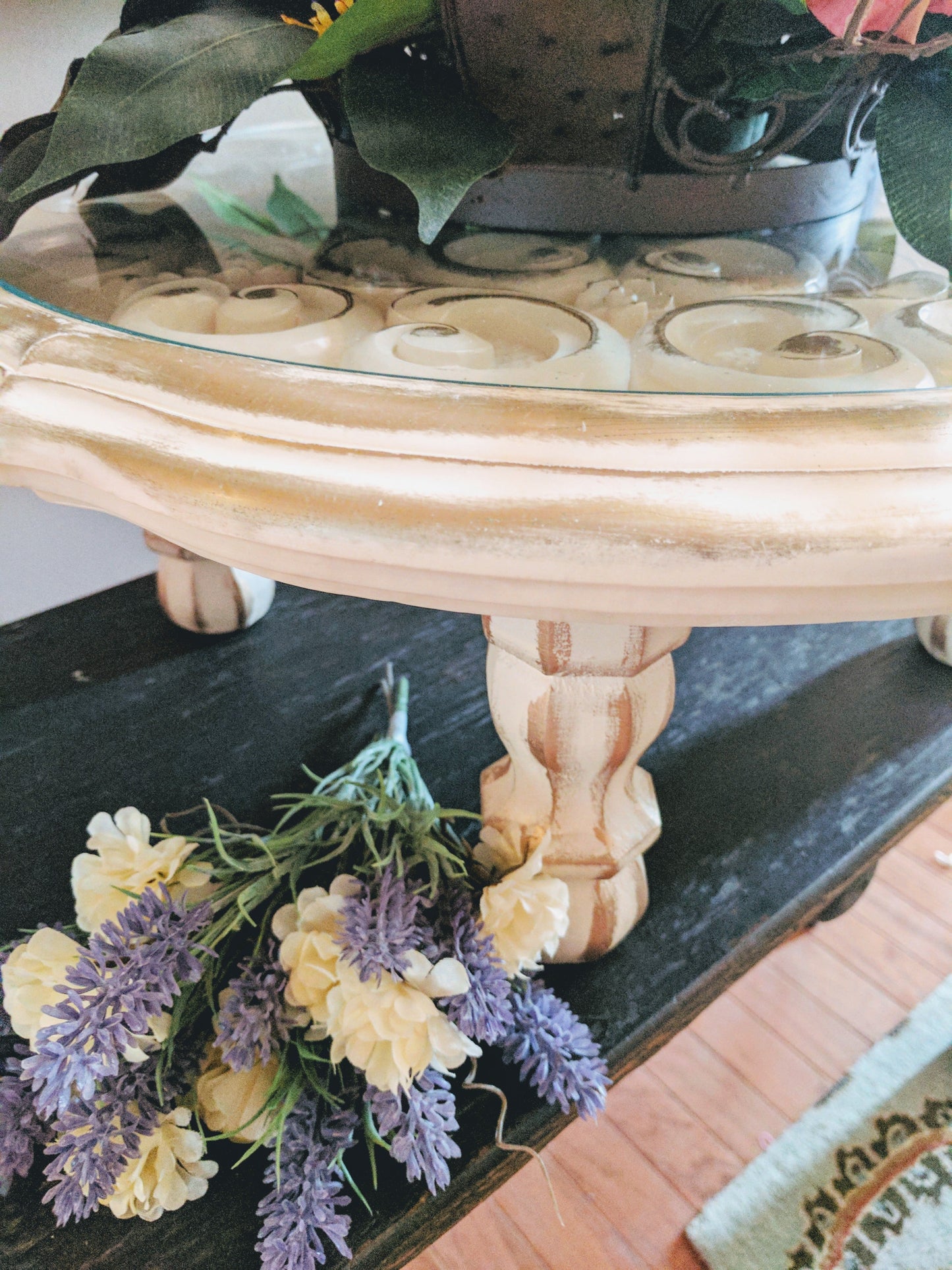 18" Ornate Glass Top Cake Stand Rental