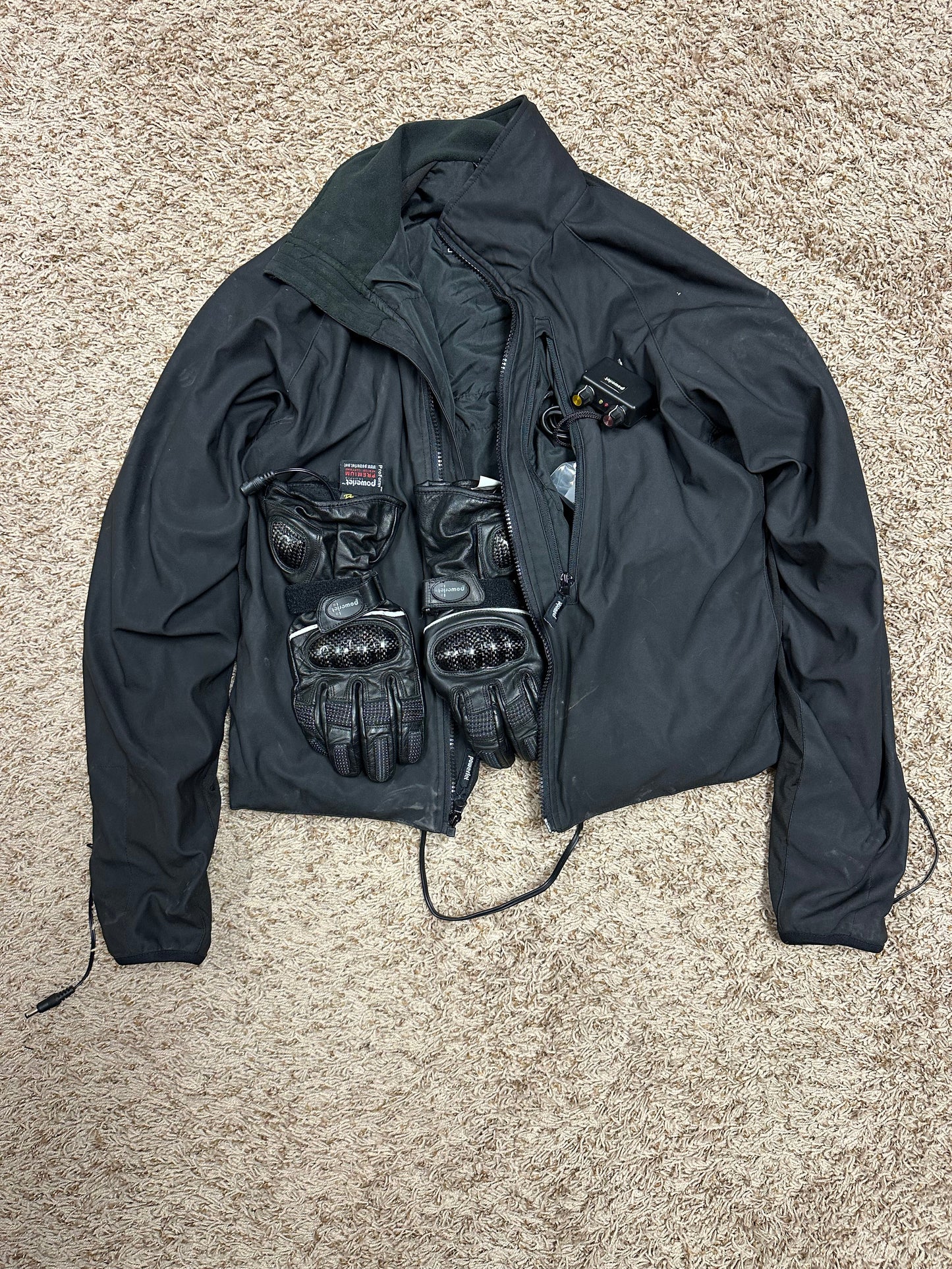 Powerlet Heated Jacket and Gloves Size Medium (Item #10)