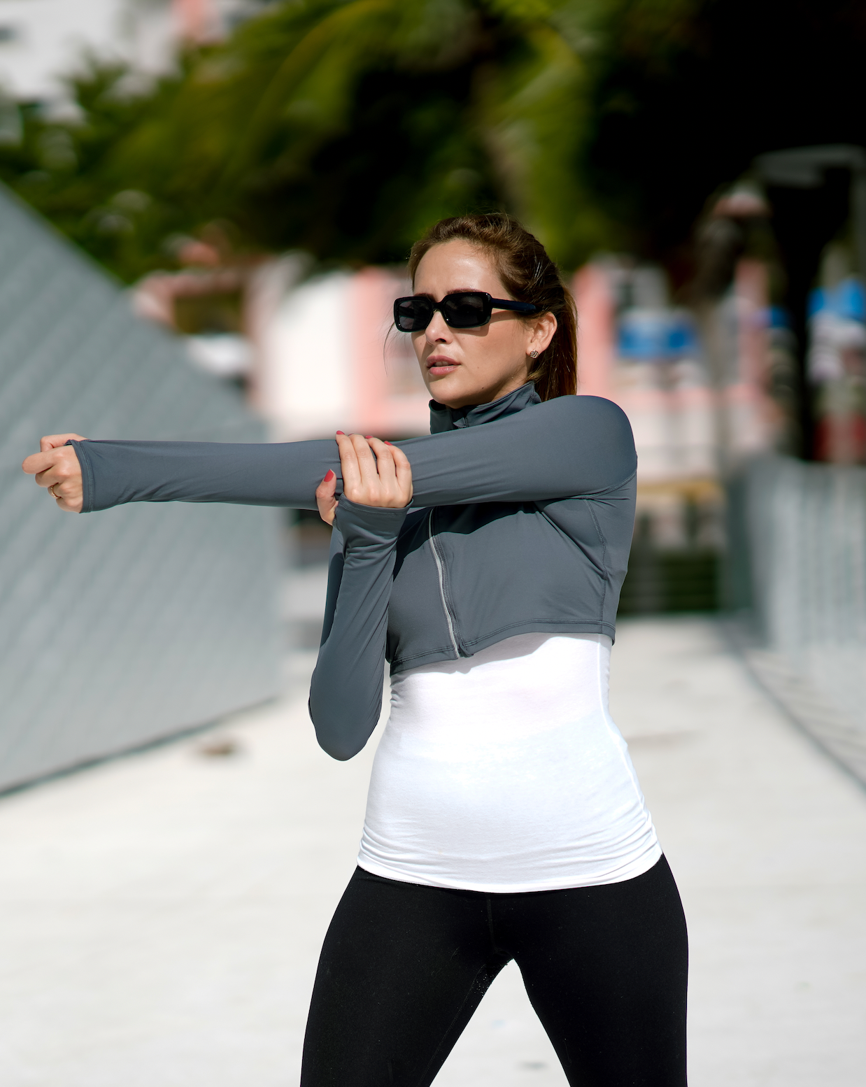 WOMEN'S FULL ZIP CROP TOP (4010)