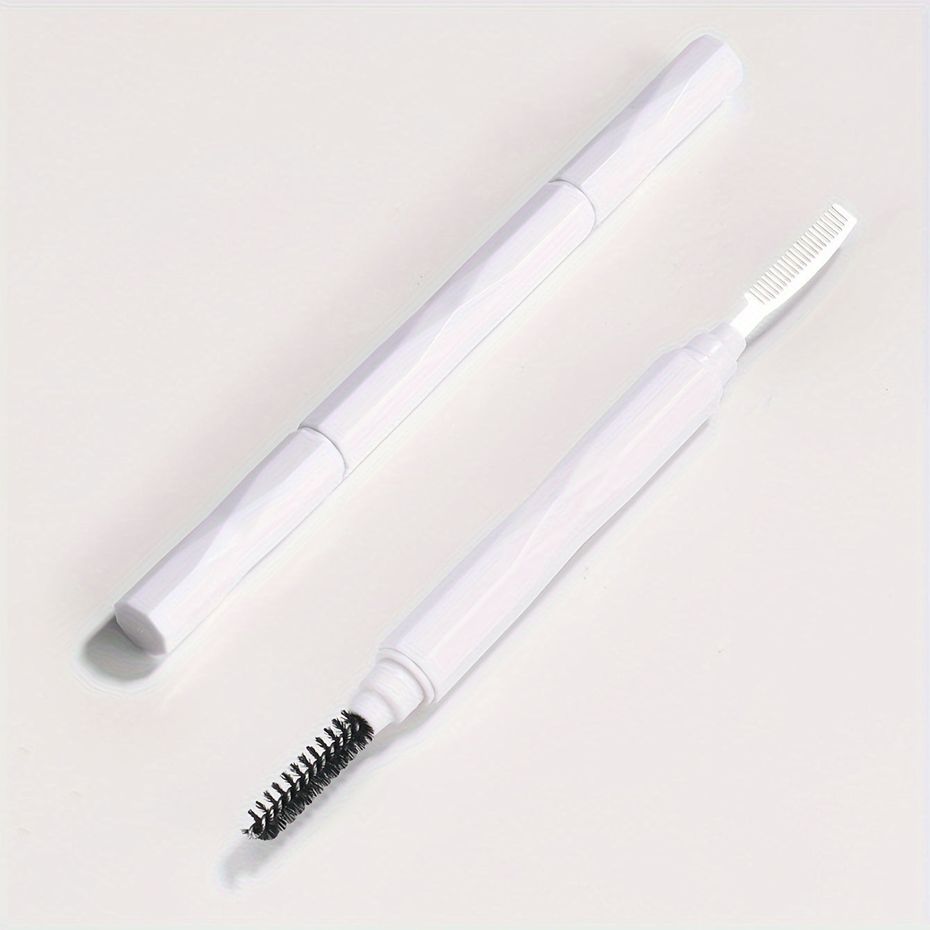 2-in-1 Dual-Ended Eyelash And Eyebrow Brush With Caps - SIJ3