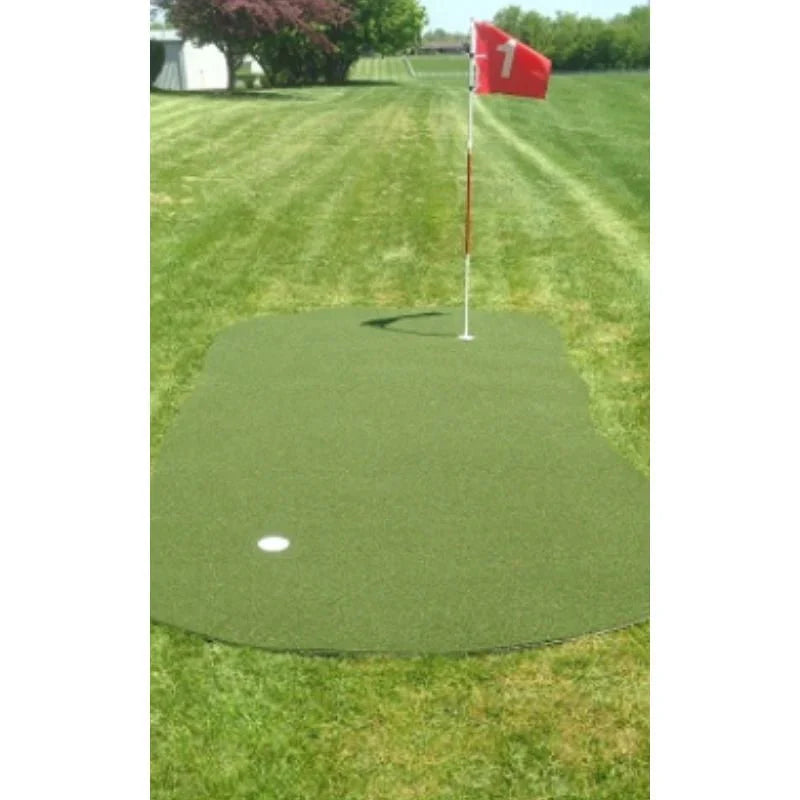 Big Moss Golf - Outdoor Putting & Target Green