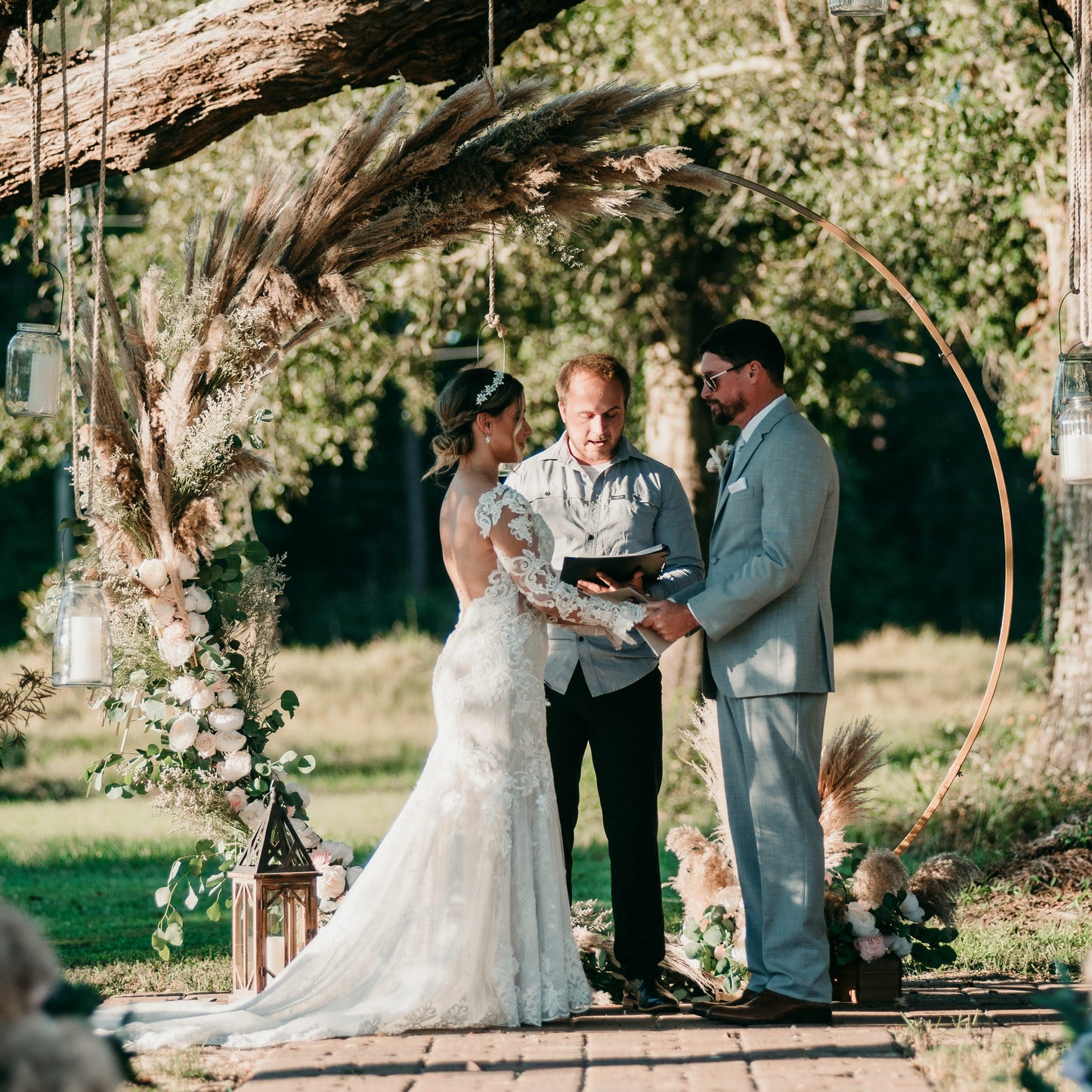 Gold Metal Circle Wedding Arbor