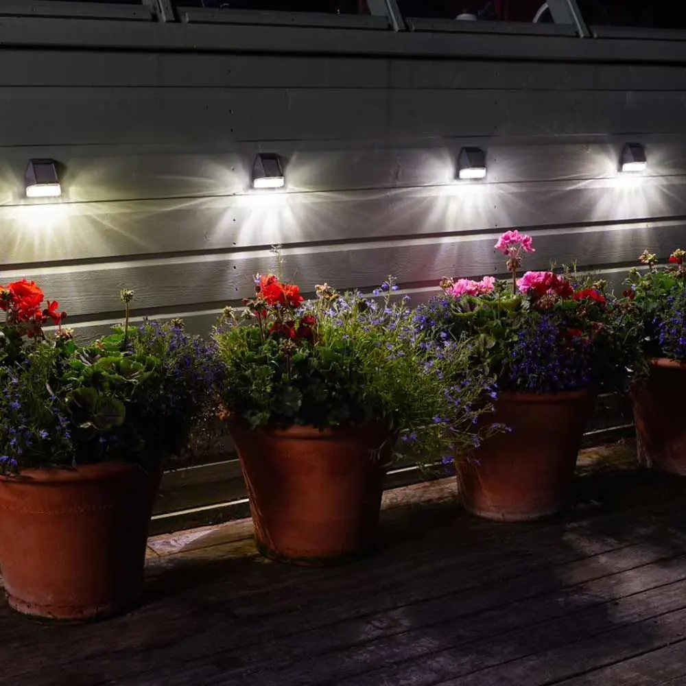 Solar Wall Light Automatic Dusk to Dawn LED Outdoor Black