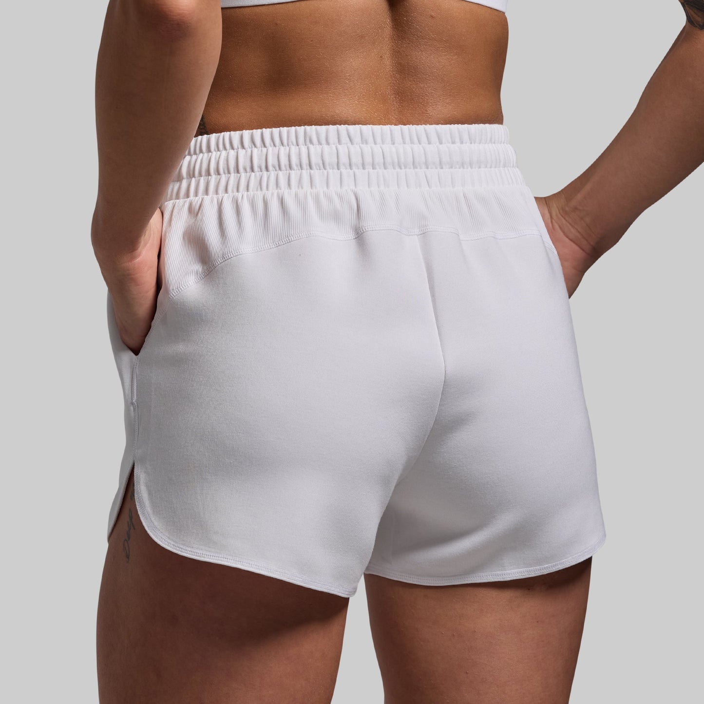 Lounge Lux Short (White)