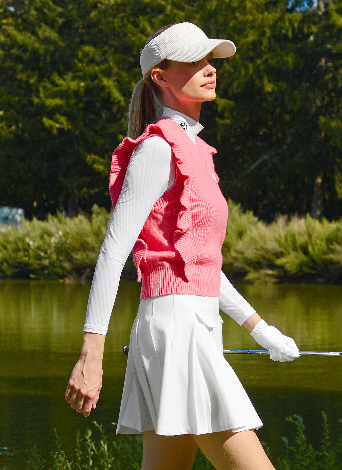 Ruffle Line Knit Vest