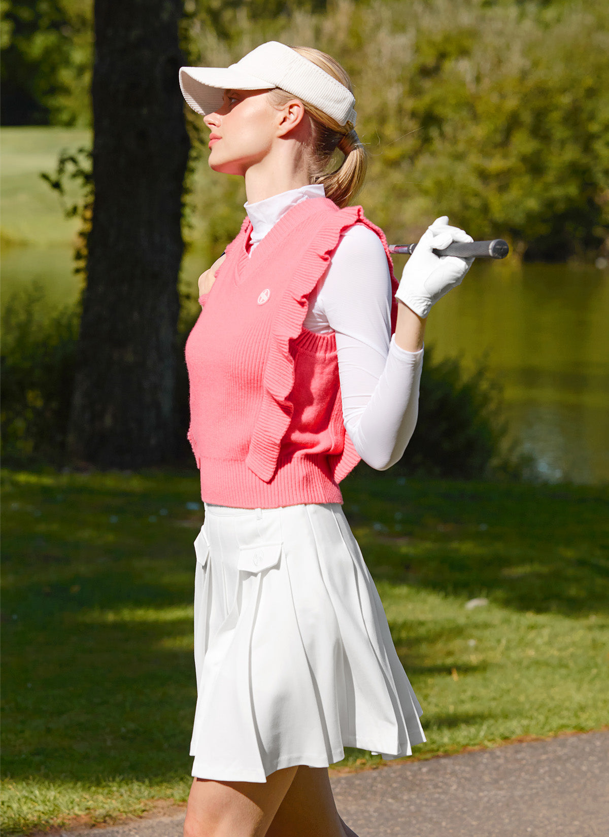 Ruffle Line Knit Vest