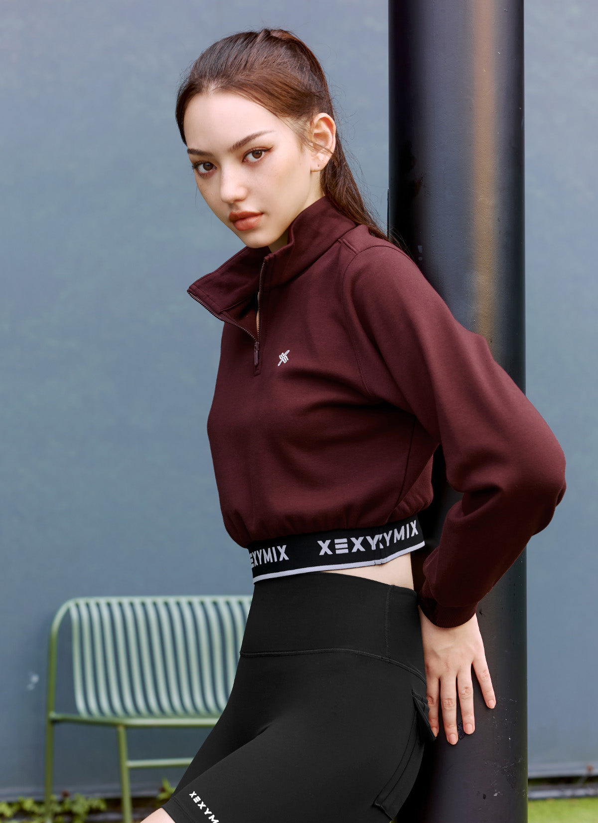 Logo Point Warm Crop Sweatshirt