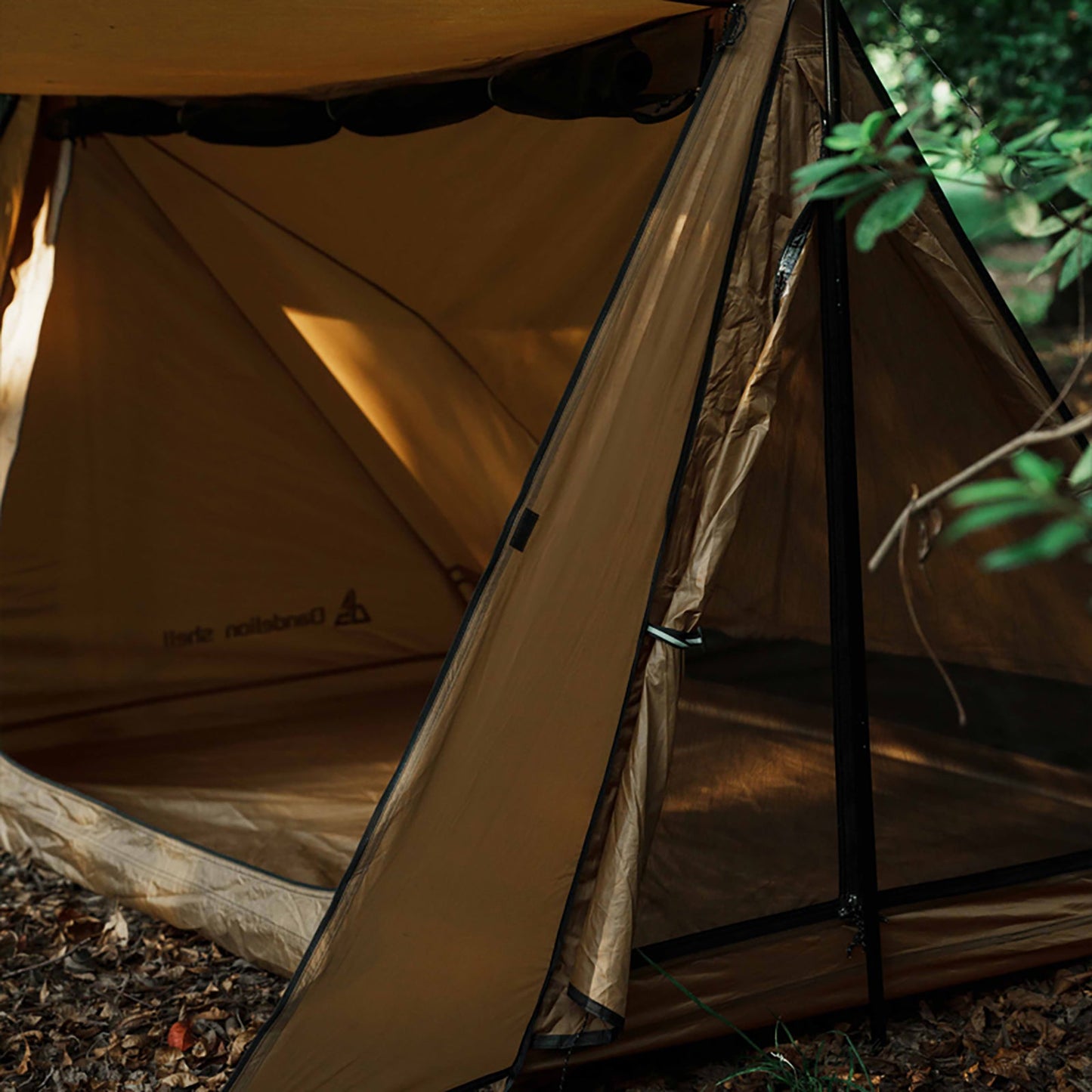 DS001 Camping Hot Tent 4 Season Tent 1-2 Person Water-resistant Wind-Resistant Lightweight