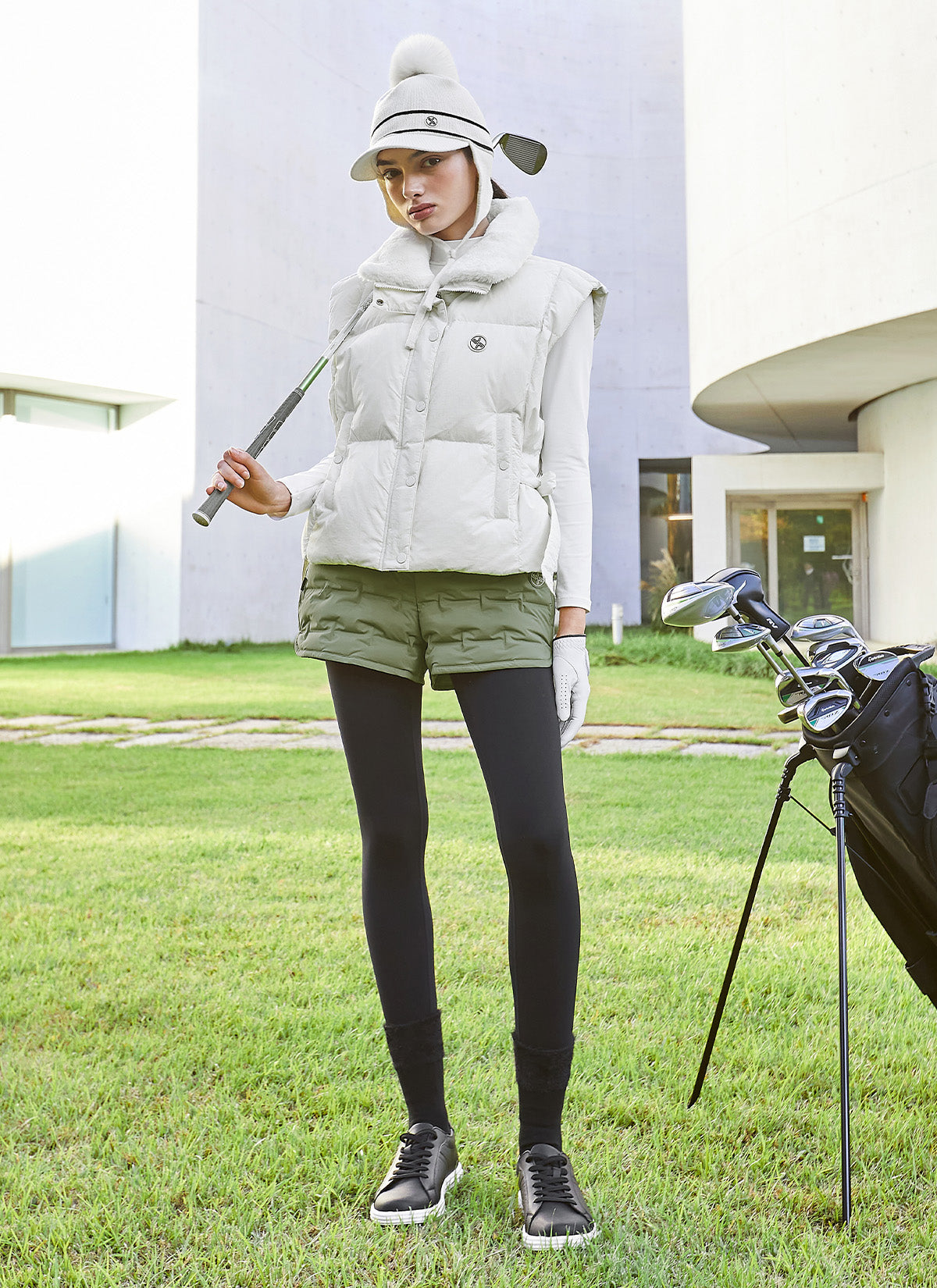 Tube Goose Down Banding Shorts