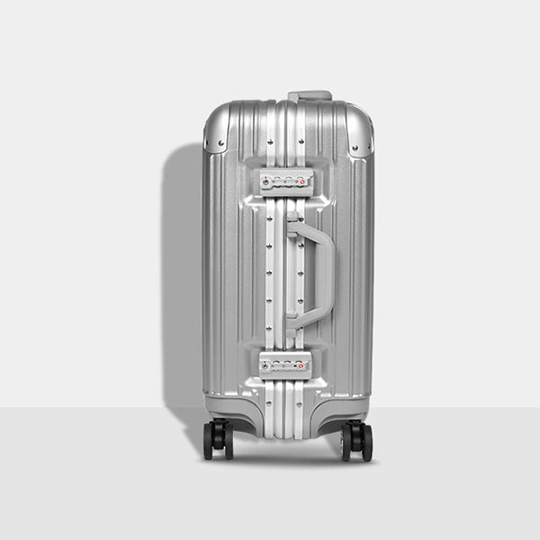 Karry-On ArmorCase 20" Aluminum Frame Luggage