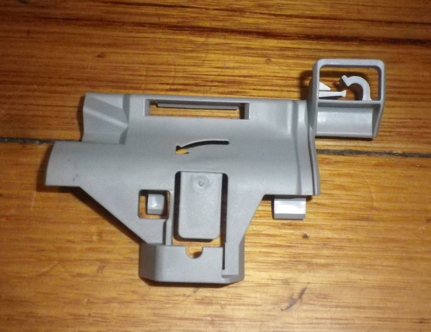 Bosch SMS, SMU, SMV Series Dishwasher Lower Basket Bearing Plate - Part # 10014125