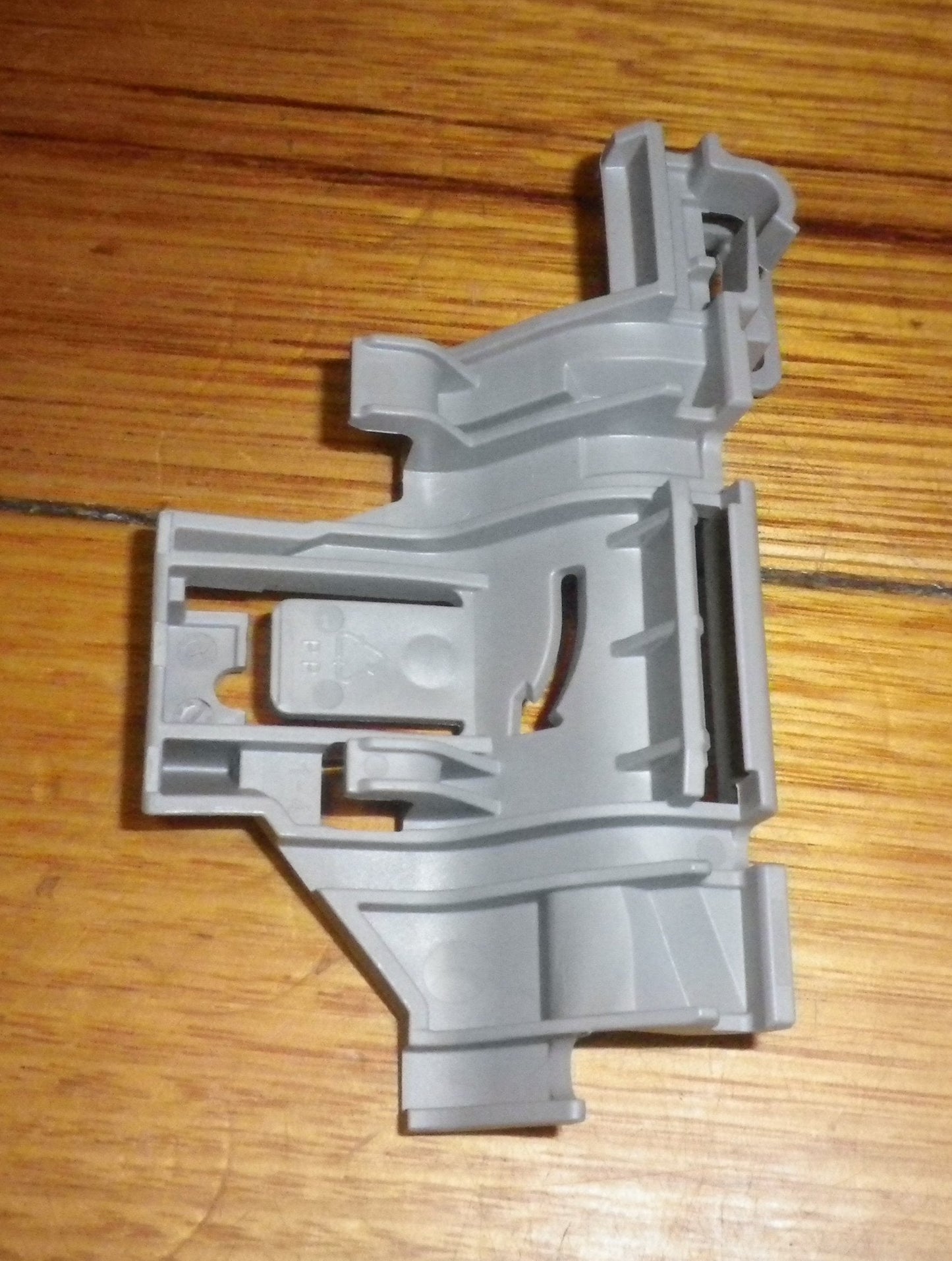 Bosch SMS, SMU, SMV Series Dishwasher Lower Basket Bearing Plate - Part # 10014125