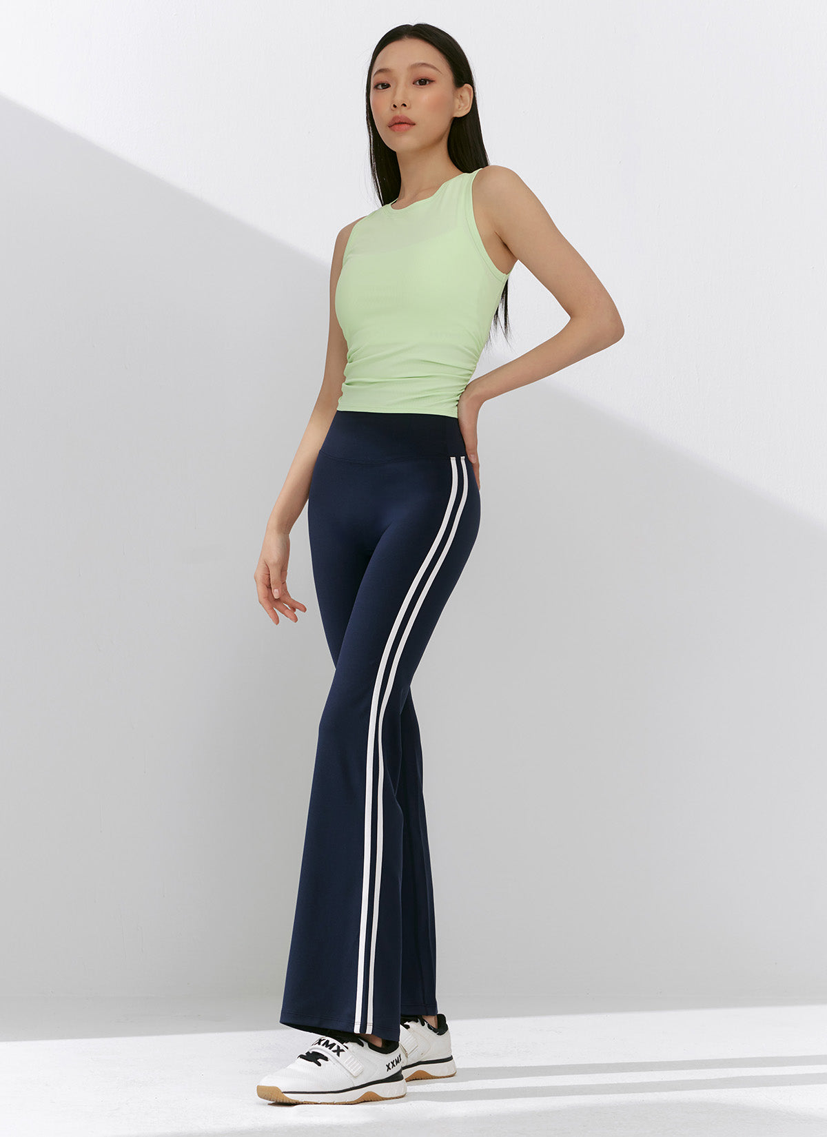 Ribbed Back Twist Sleeveless