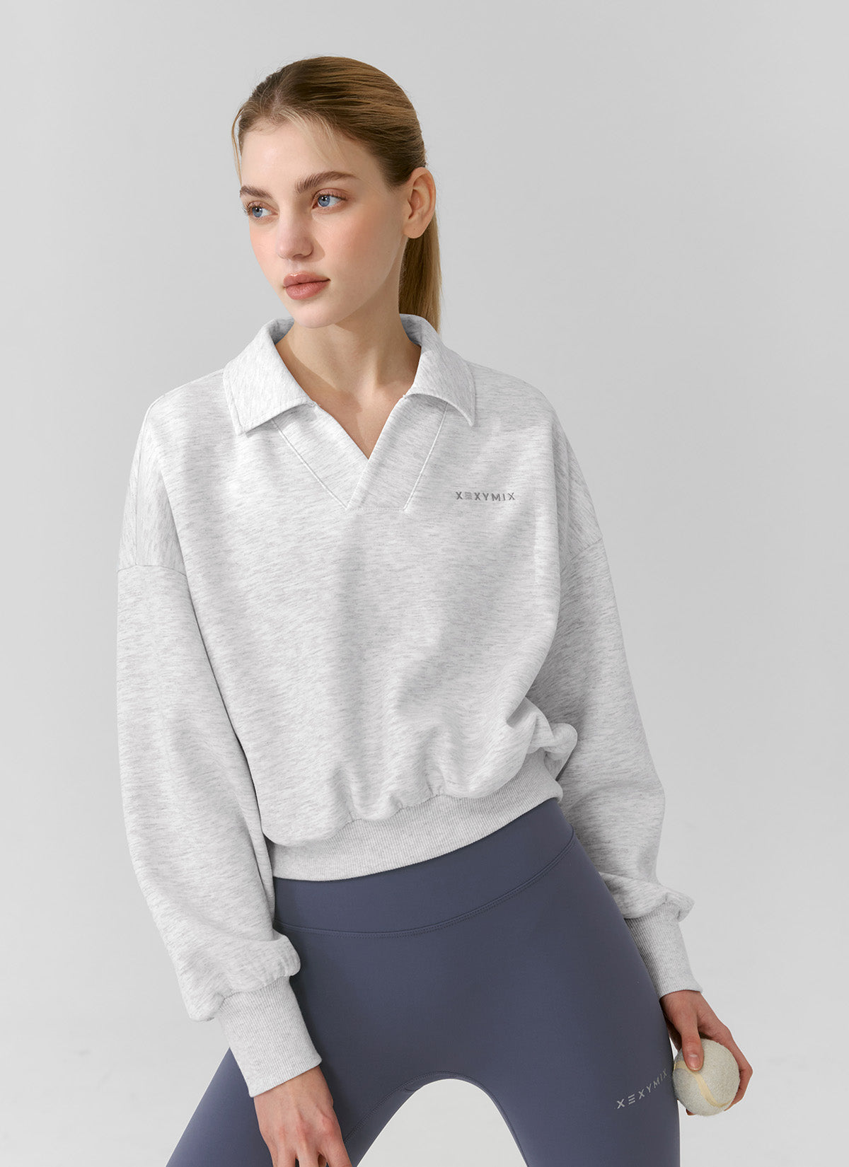 Mild Logo Collar Crop Sweatshirt