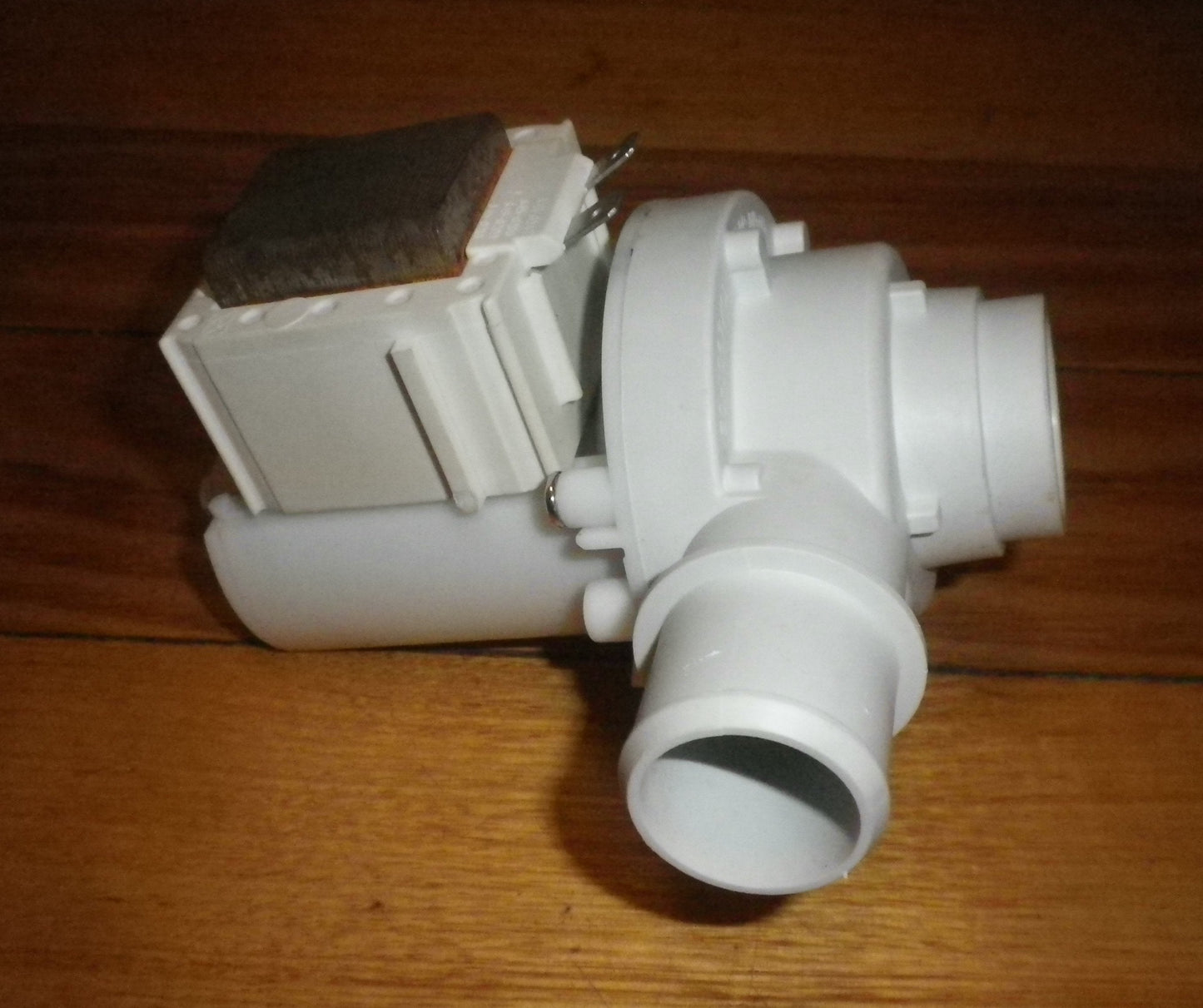 Shopsoiled Electrolux EWT Top Load Washer Recirculation Pump Motor - Part No. 119095200