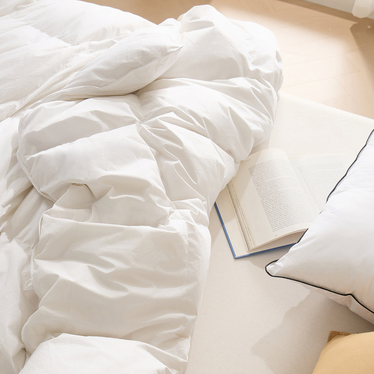 100% Organic Cotton Fluffy Light Weight Down Comforter Queen White- PRO