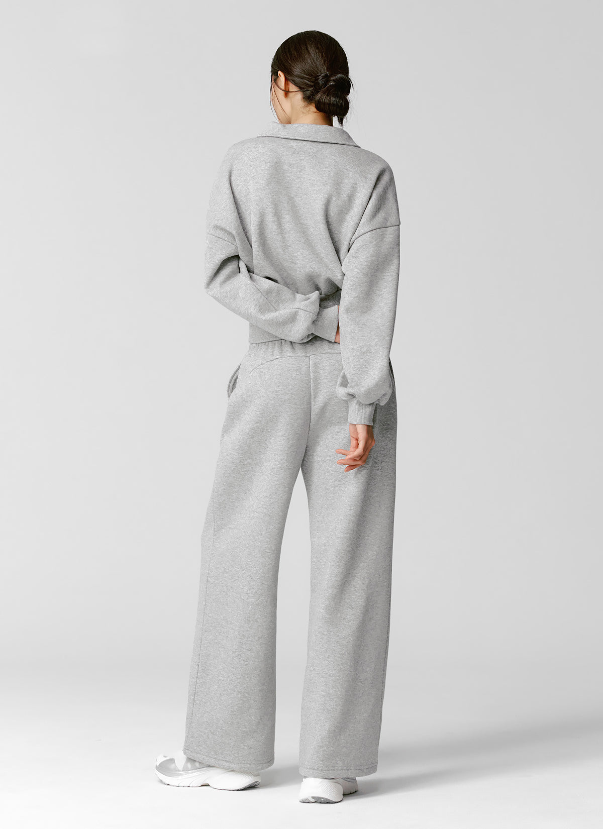 Fine Cotton Open Collar Sweatshirt