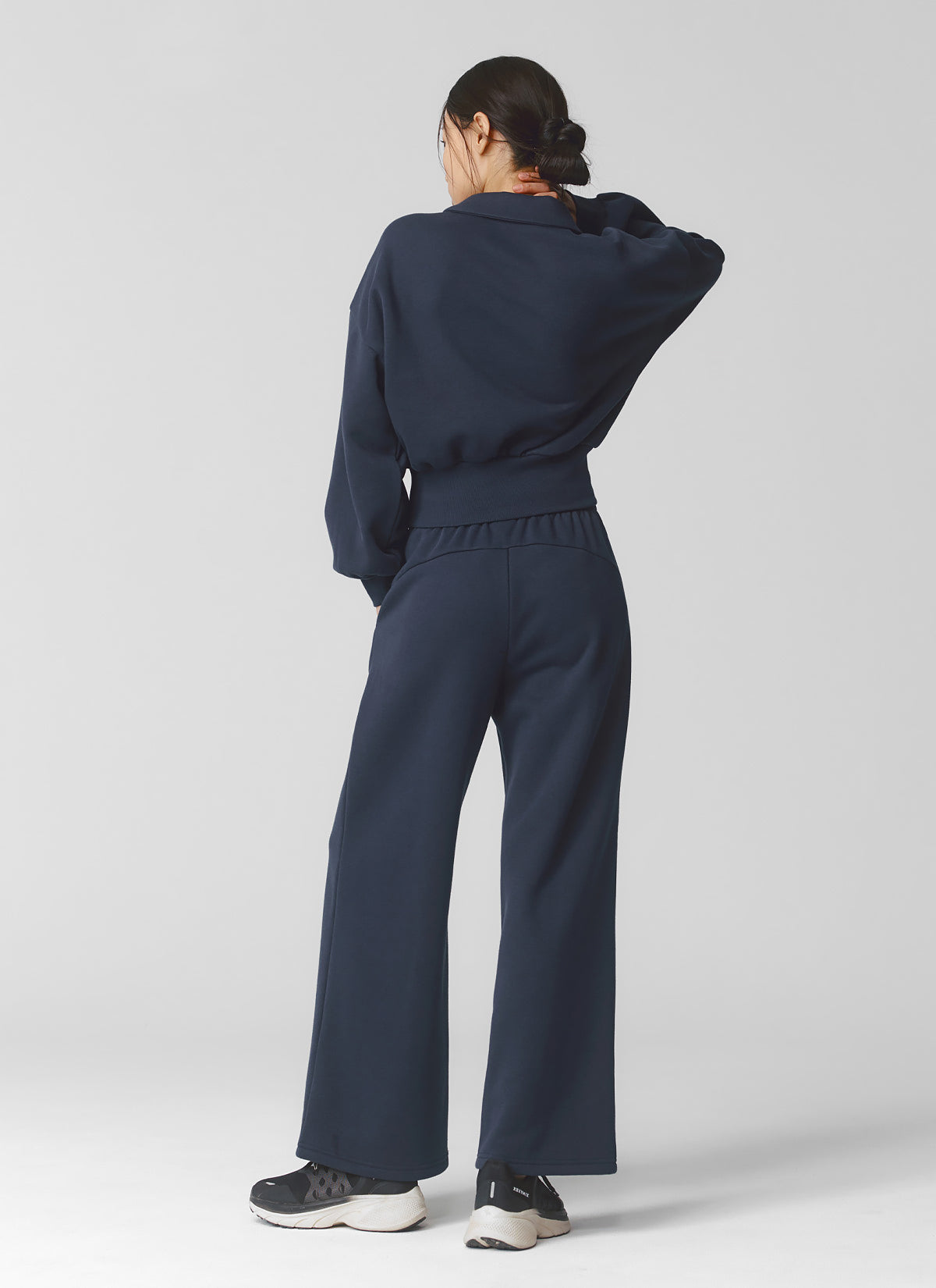 Fine Cotton Open Collar Sweatshirt