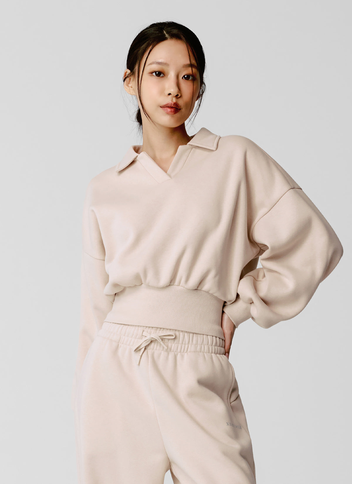 Fine Cotton Open Collar Sweatshirt