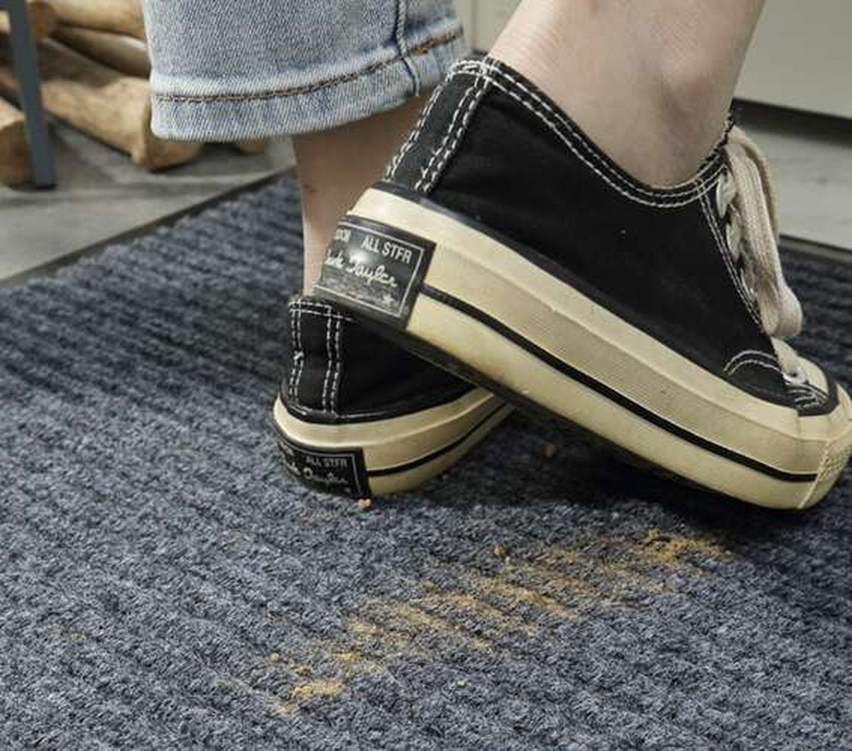 Deurmat 60X90 cm - Droogloopmat binnen en buiten - Antislip Deurmat - Deurtapijt- Kwalitatieve Binnenmat - Inloopmat - Deurmatten voor binnen - Deurmat Voordeur - Grijs Zwart