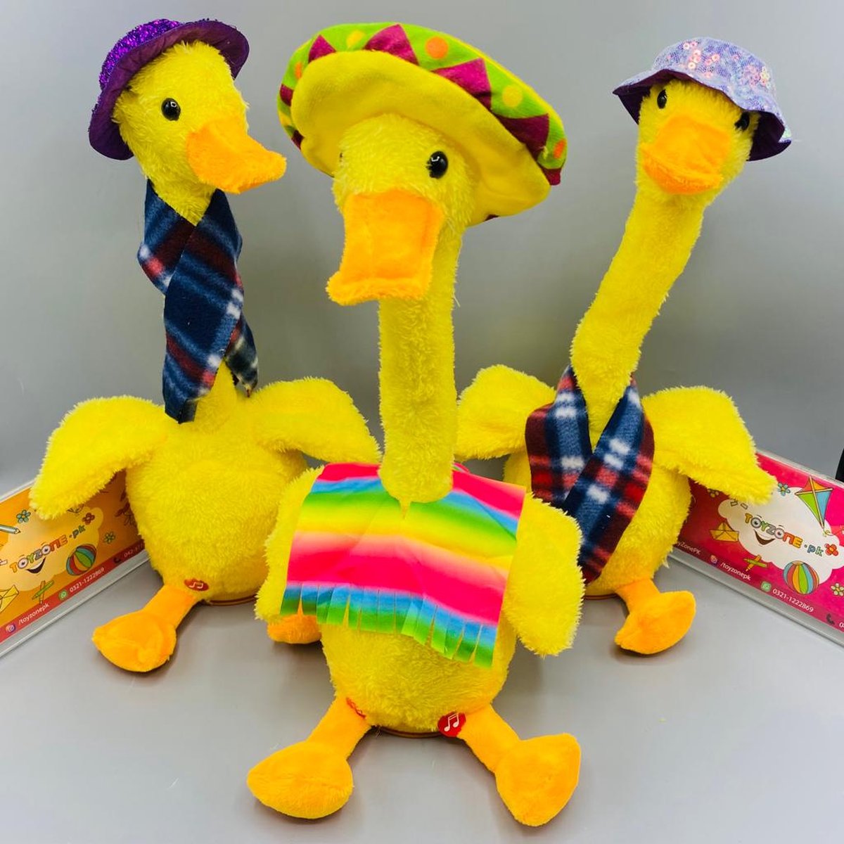 Dansende Eend - OPLAADBAAR - Interactieve Pratende Knuffel- Dancing Duck - div liedjes - praat je na - Met USBlader