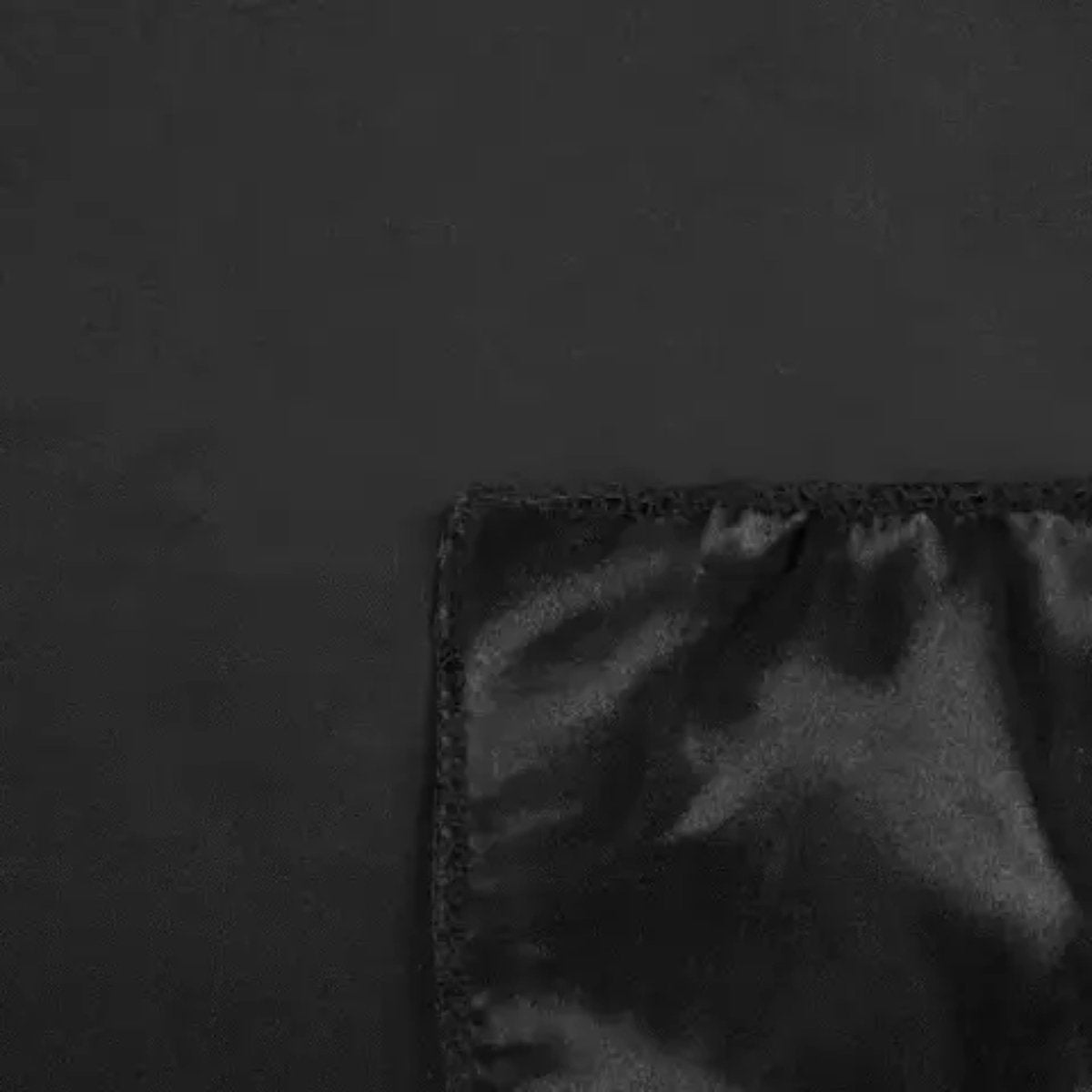 Malatec Lange Cape met Capuchon - Een Essentieel Kostuumstuk