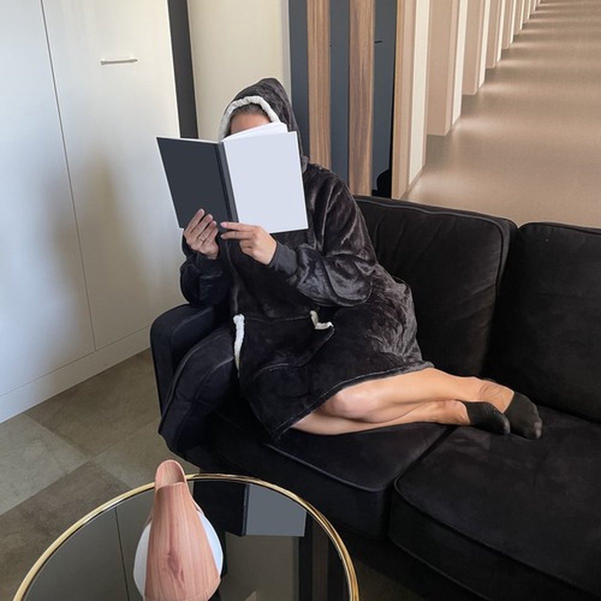 Sweatshirt XXL - Hoodie Deken - Oversized Hoodie Draagbare Deken - Super Zacht Warm en Comfortabel - Premium Kwaliteit Materiaal - Uniseks - Voor Volwassenen en Kinderen - Zorgeloos Wassen - Zwart