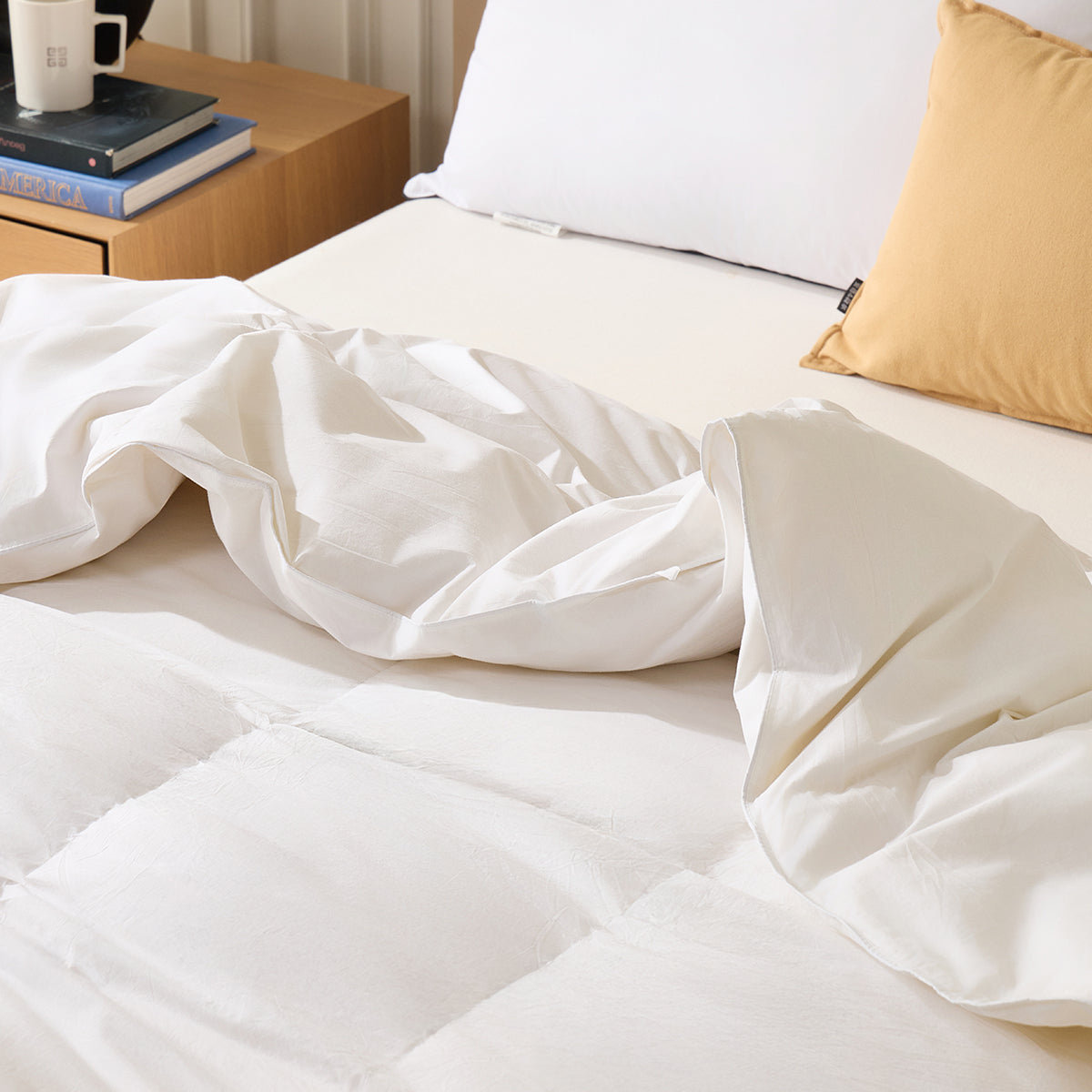 100% Organic Cotton Fluffy Light Weight Down Comforter Queen White- PRO
