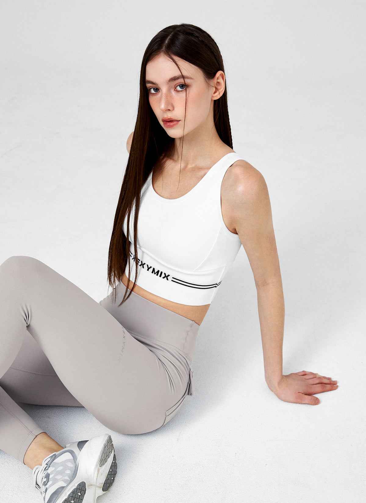 Black Label Power Rise Logo Banding Bra Top