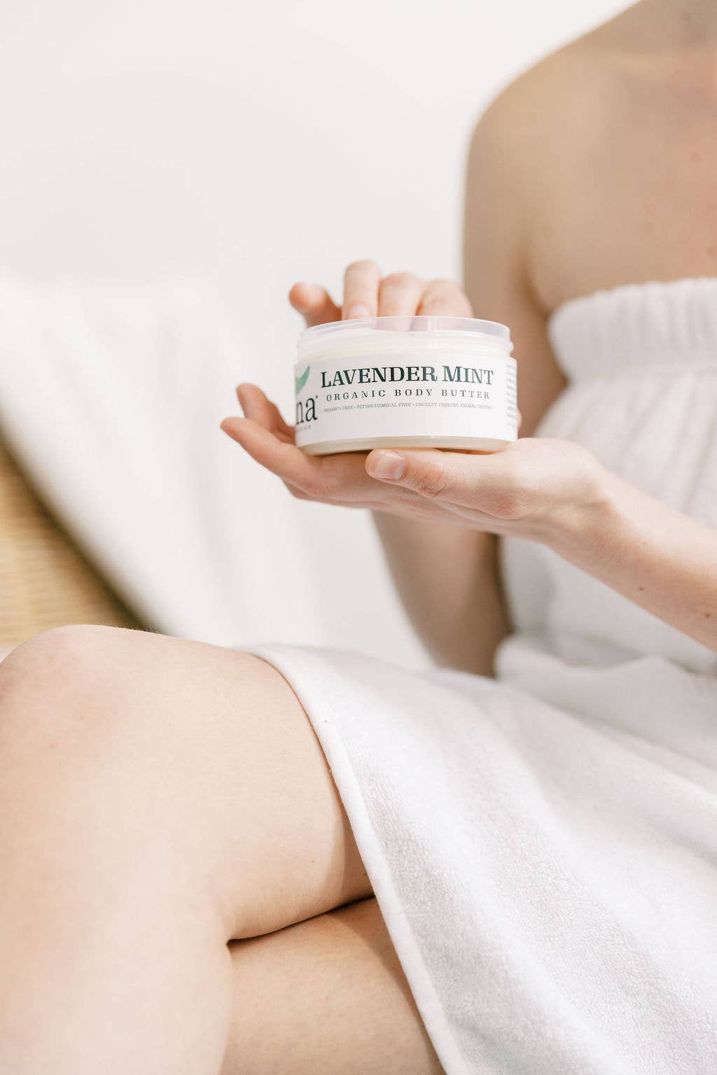 Una Biologicals - Lavender Mint Body Butter: 2 oz