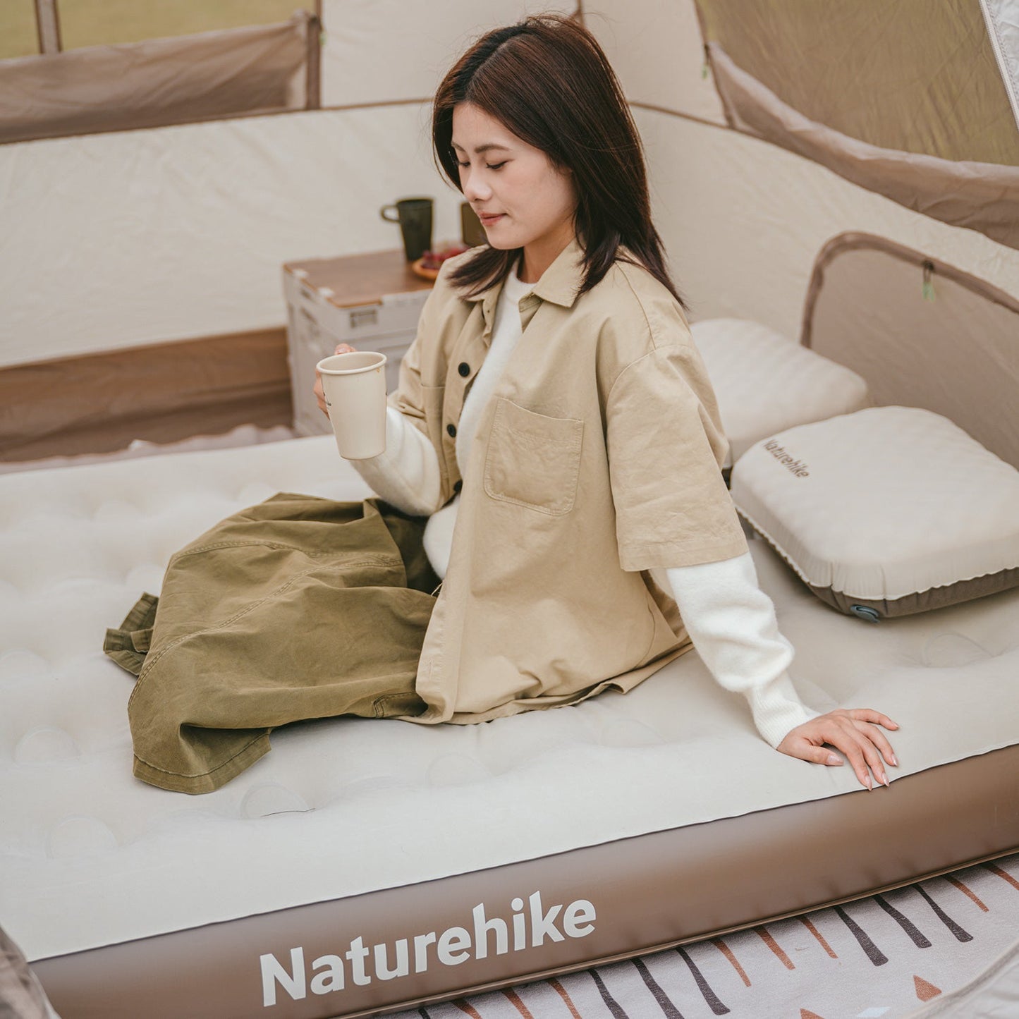 Naturehike SUN BEAUTY PVC Air Mattress Bed Outdoor Portable Moisture-proof Skin-Friendly Camping Sleeping Mat Pad 20CM Double Queen 300kg Max Load