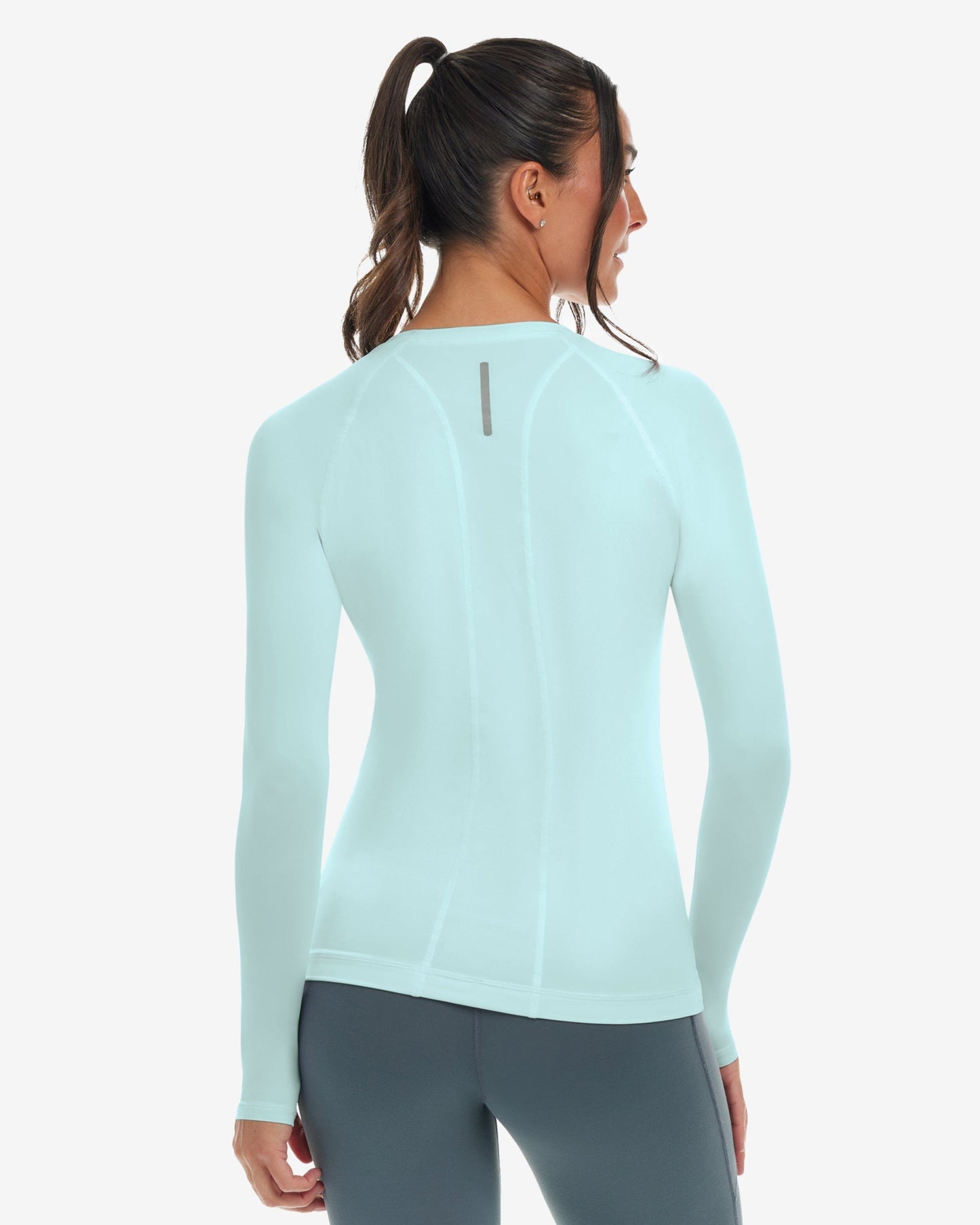 WOMEN'S ACTIVE V-NECK (2002)