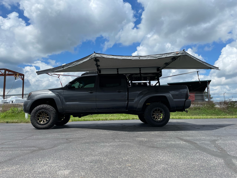 SKY RIDGE 180XL AWNING WITH MOUNTING BRACKETS