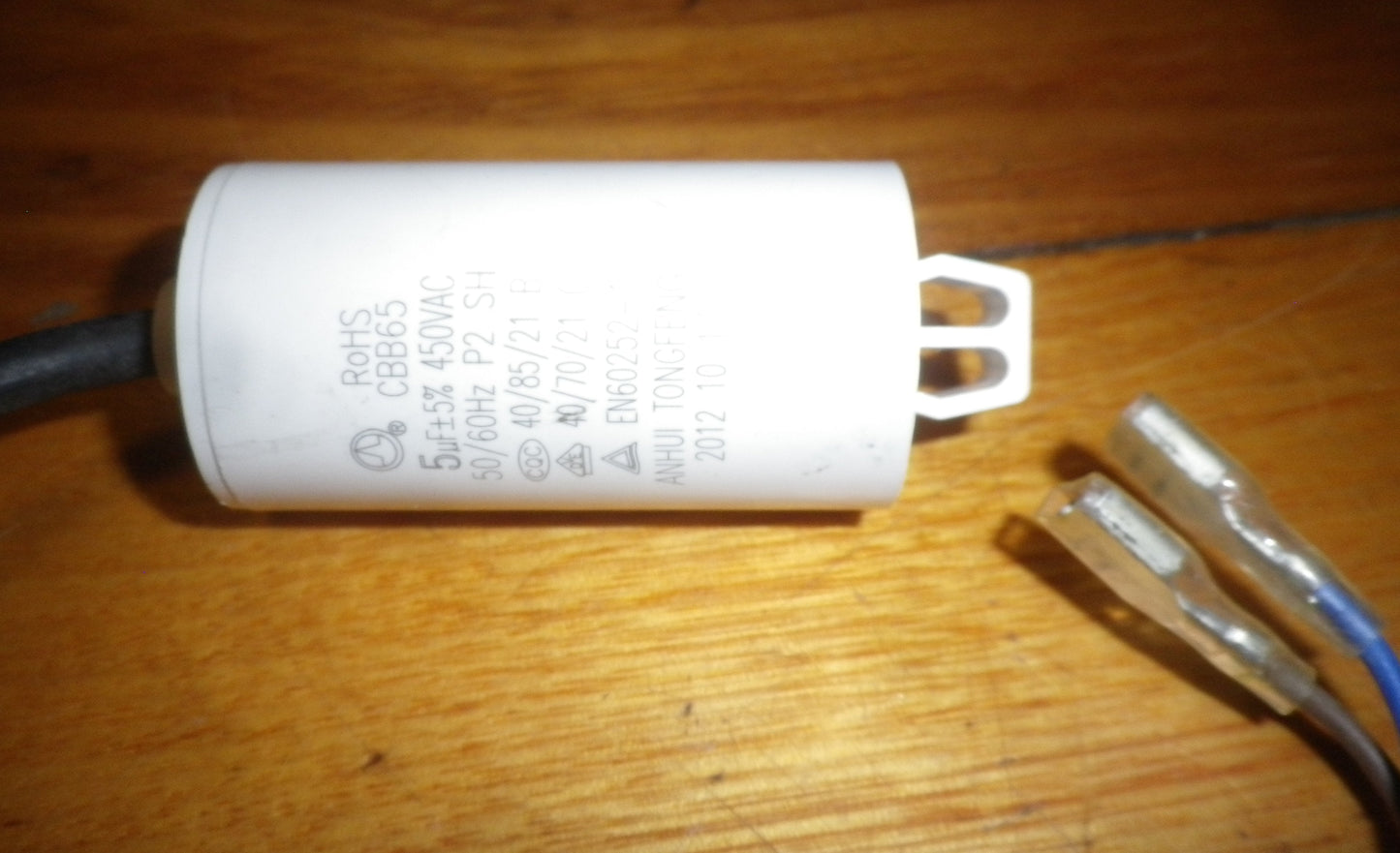 Hisense, Haier Fridge / Freezer 5uF 450VAC Start Capacitor - Part # 248879