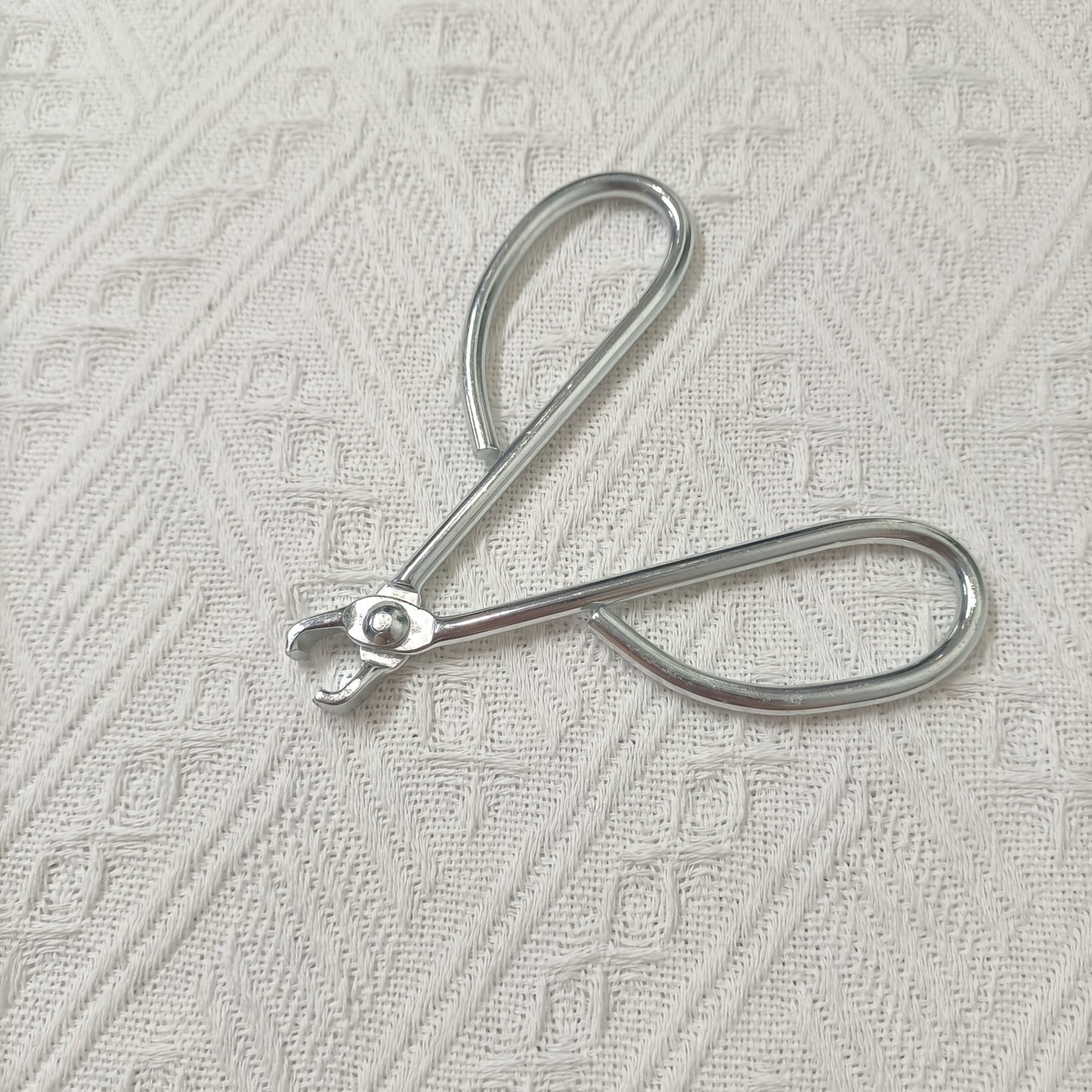 Durable Nut Opener for Pine Nuts & Sunflower Seeds TJR8M3L