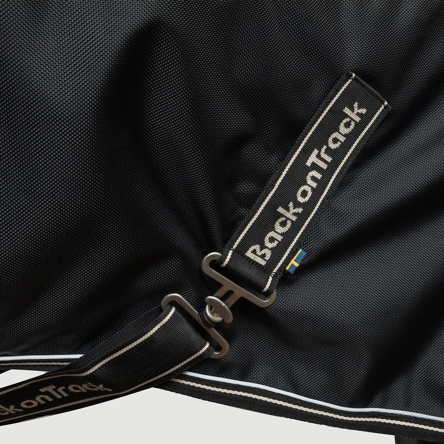 Obsidian Turnout Blanket with Neck Cover