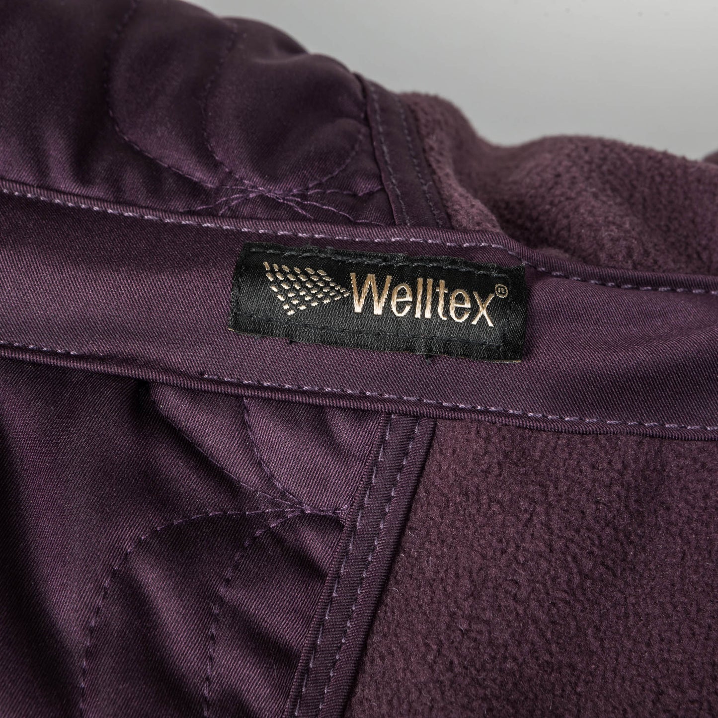 Deep Nights® Fleece Cooler