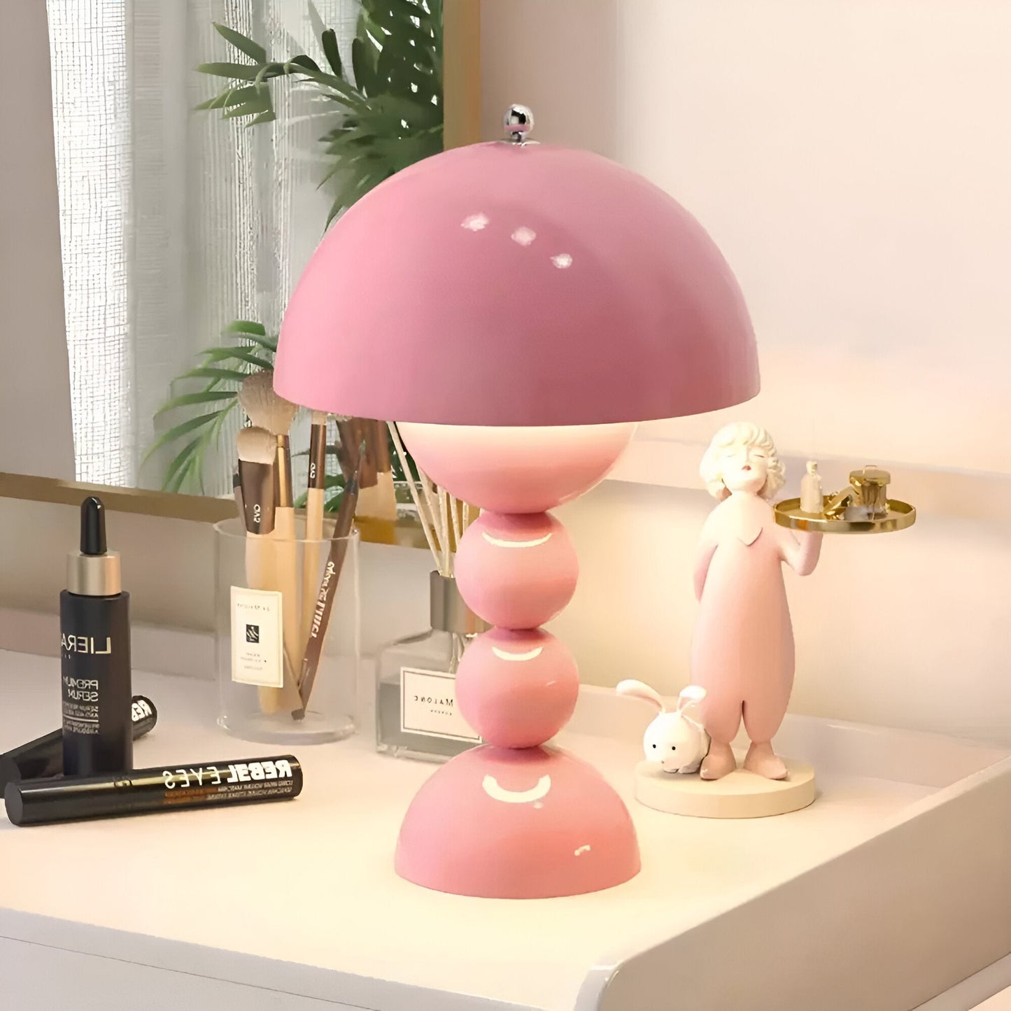 Wireless Bud Table Lamp With Stacked Sphere Base
