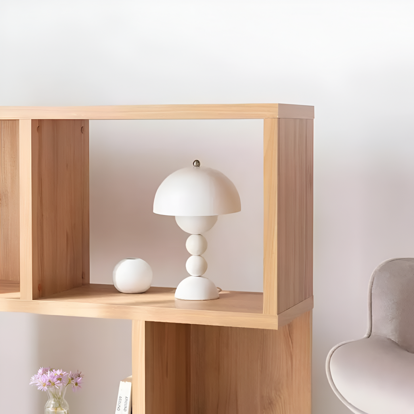 Wireless Bud Table Lamp With Stacked Sphere Base