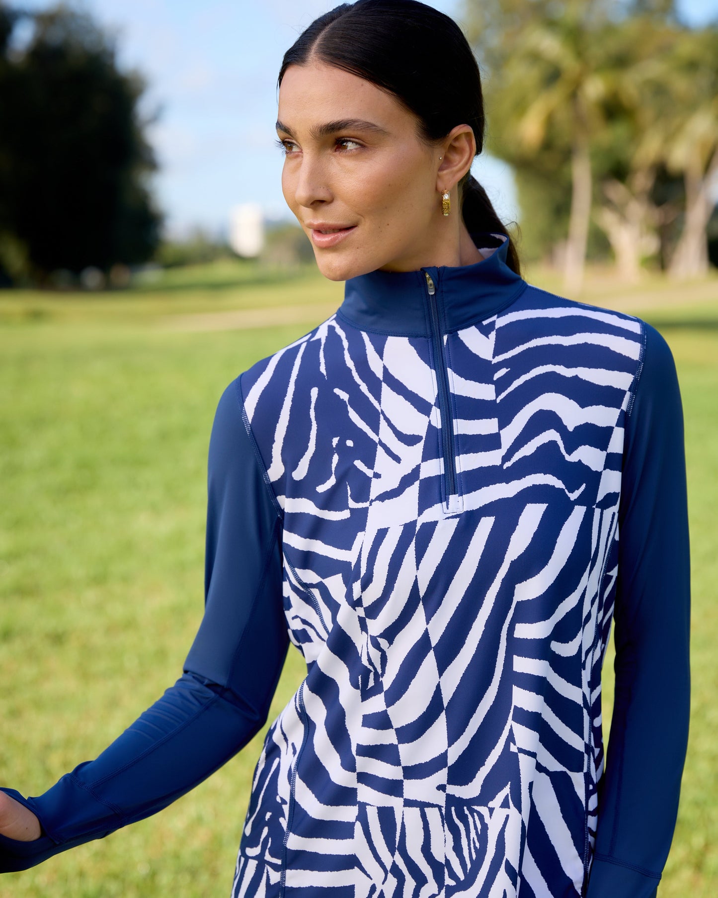 BLOQUV x JANTZEN - WOMEN'S RELAXED MOCK ZIP TOP (3002J)